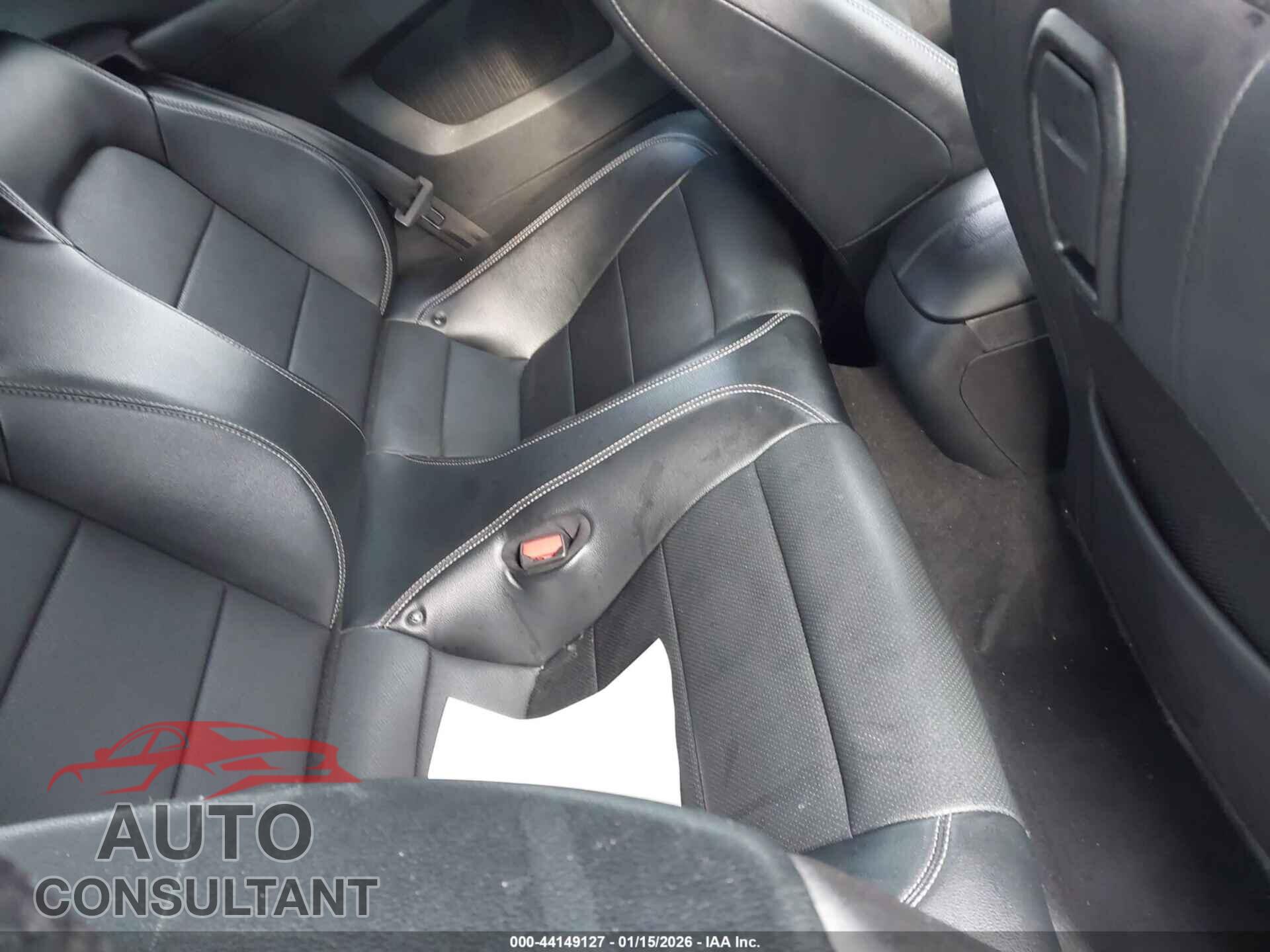 FORD MUSTANG 2022 - 1FATP8UH1N5103418