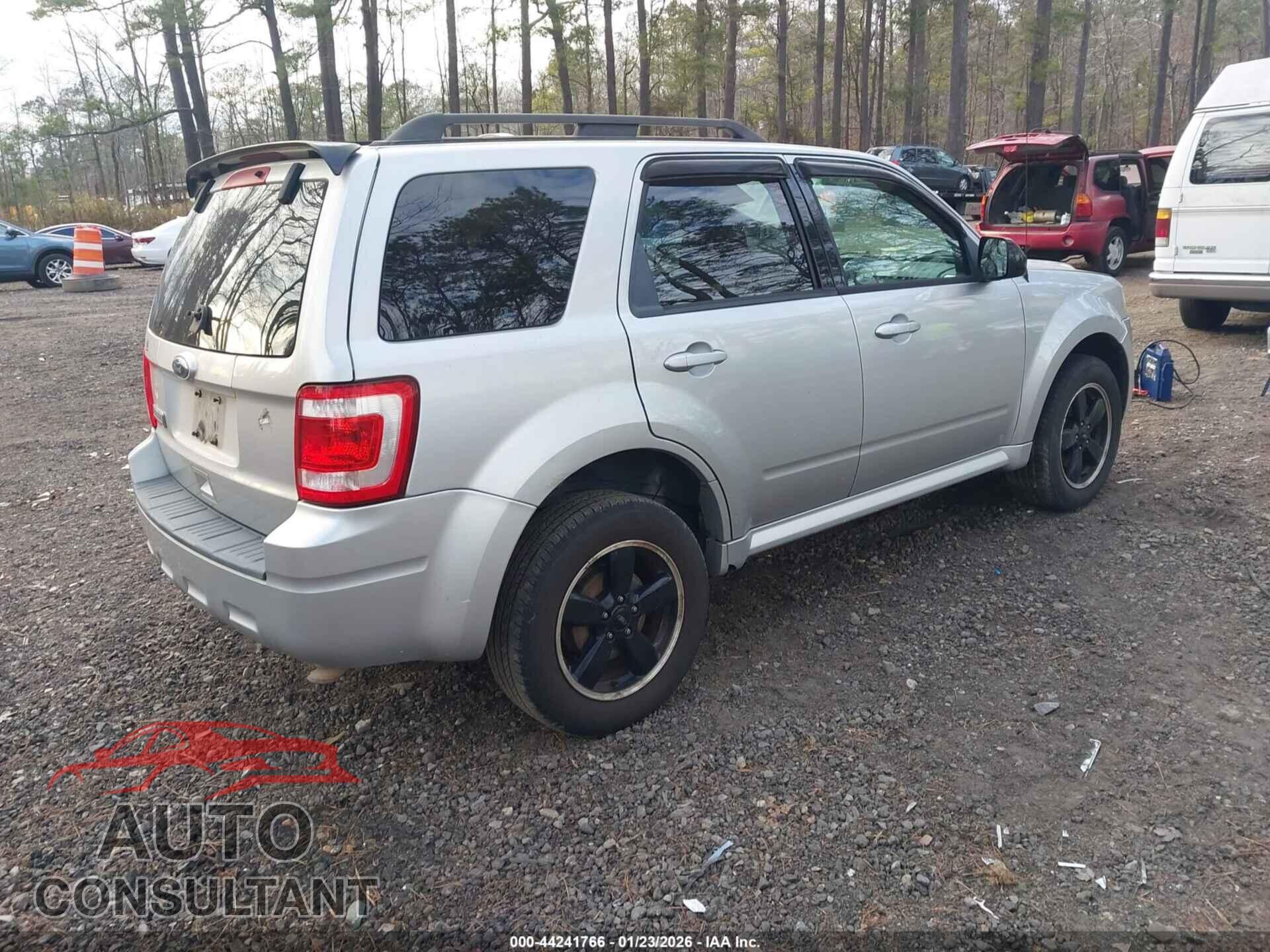 FORD ESCAPE 2010 - 1FMCU0D74AKA42763