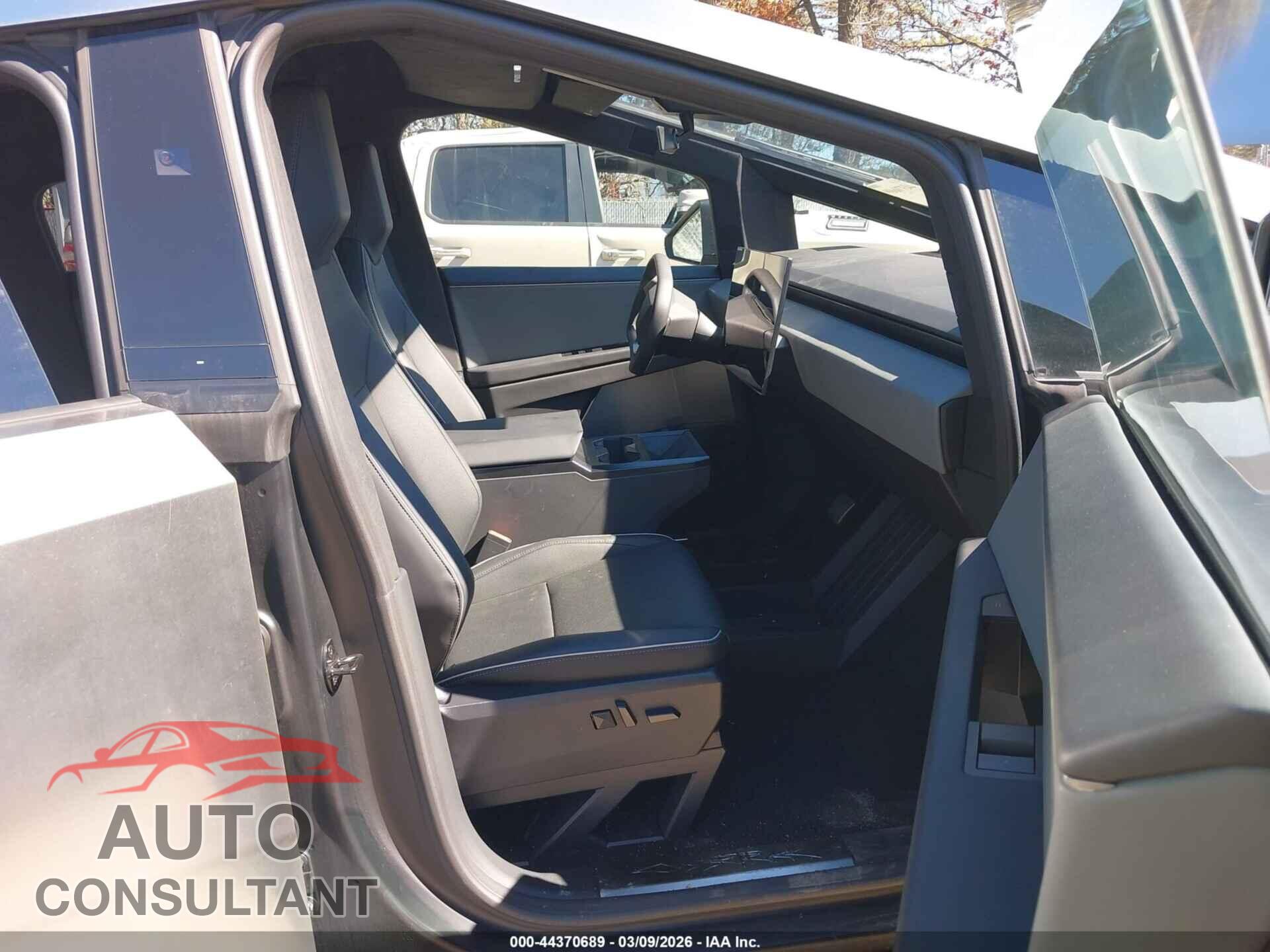 TESLA CYBERTRUCK 2025 - 7G2CEHED3SA073483