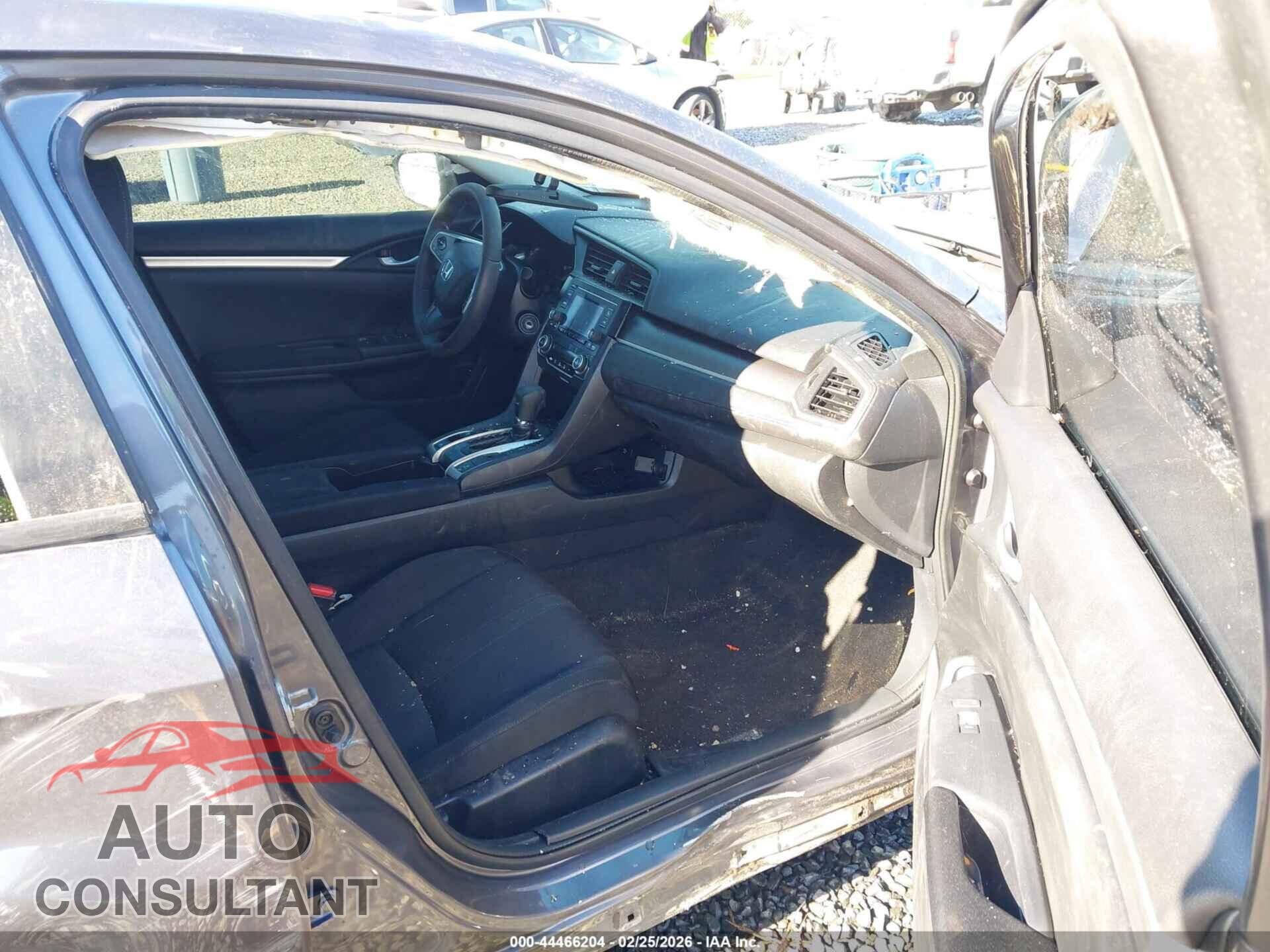 HONDA CIVIC 2017 - 2HGFC2F50HH524175