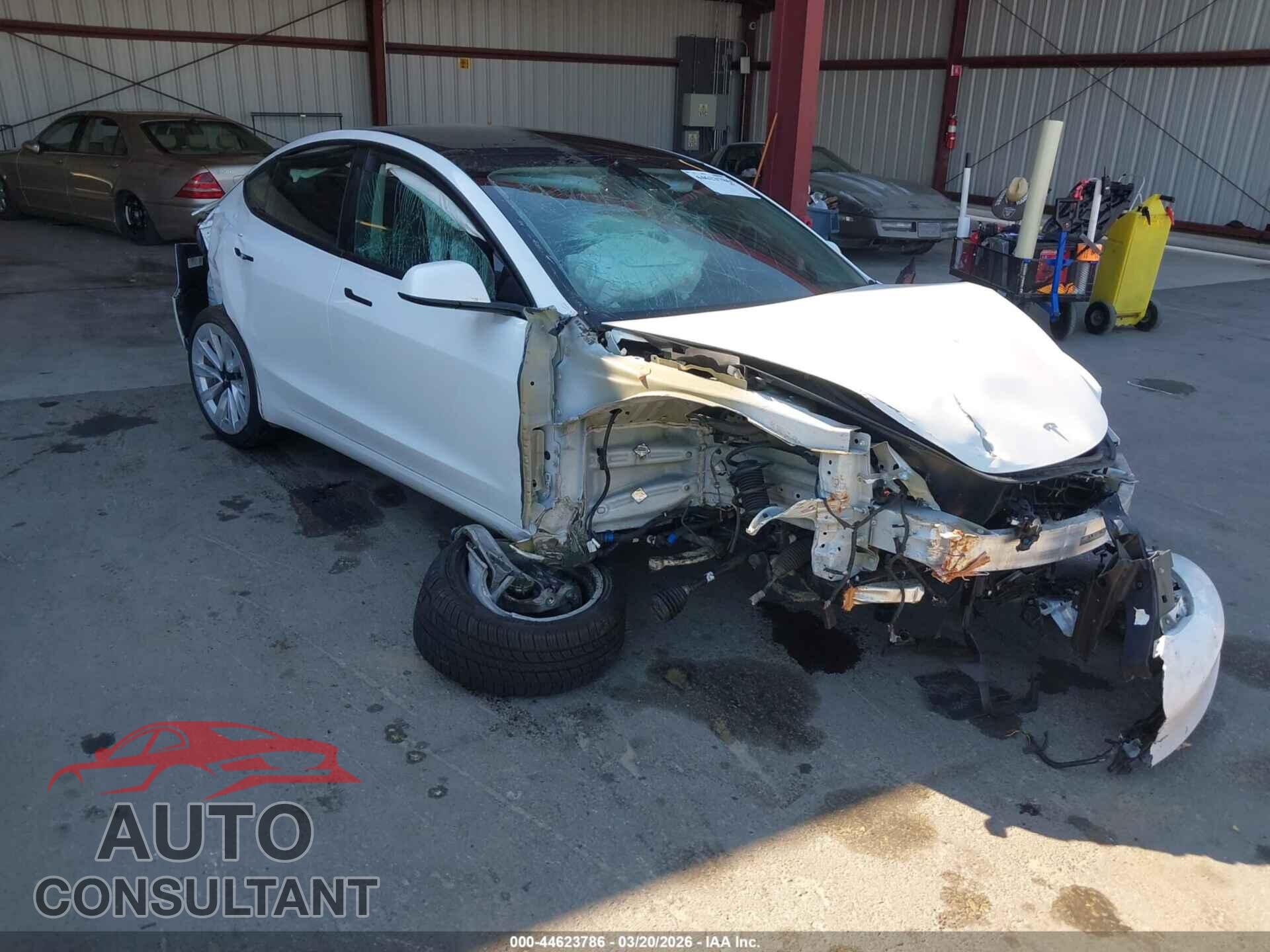 TESLA MODEL 3 2021 - 5YJ3E1EB5MF070132