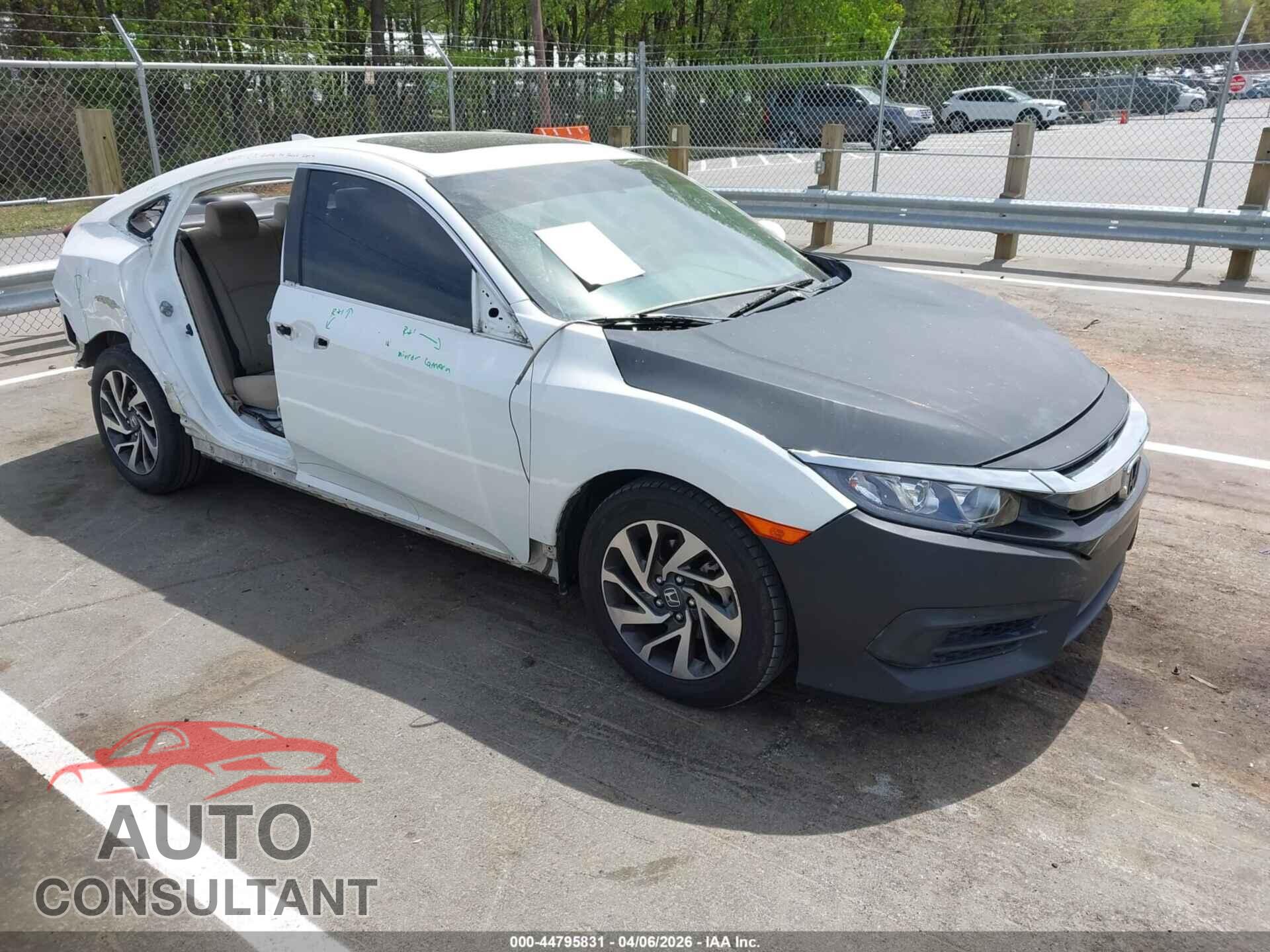 HONDA CIVIC 2017 - 2HGFC2F74HH519563