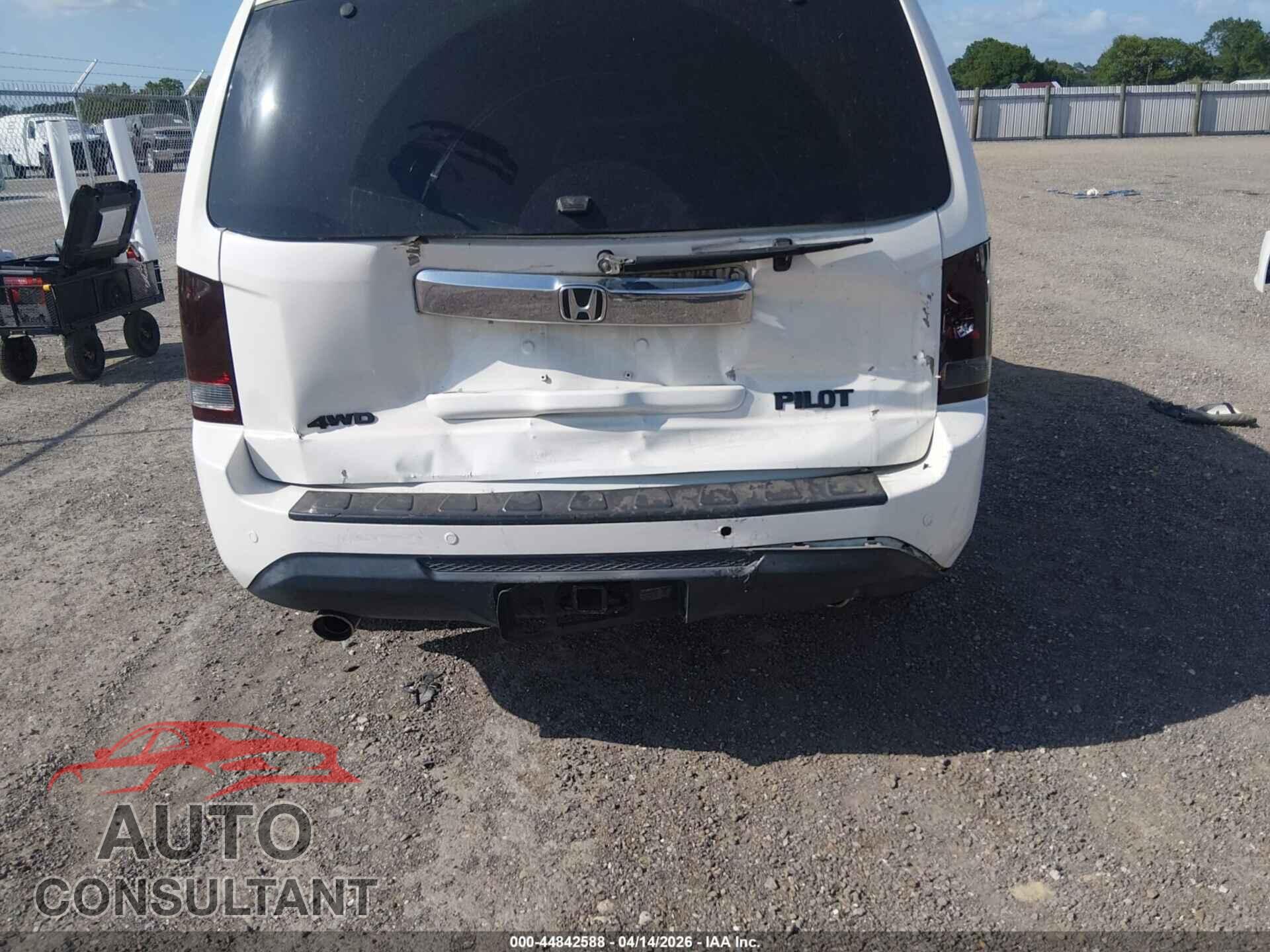 HONDA PILOT 2013 - 5FNYF4H93DB031603