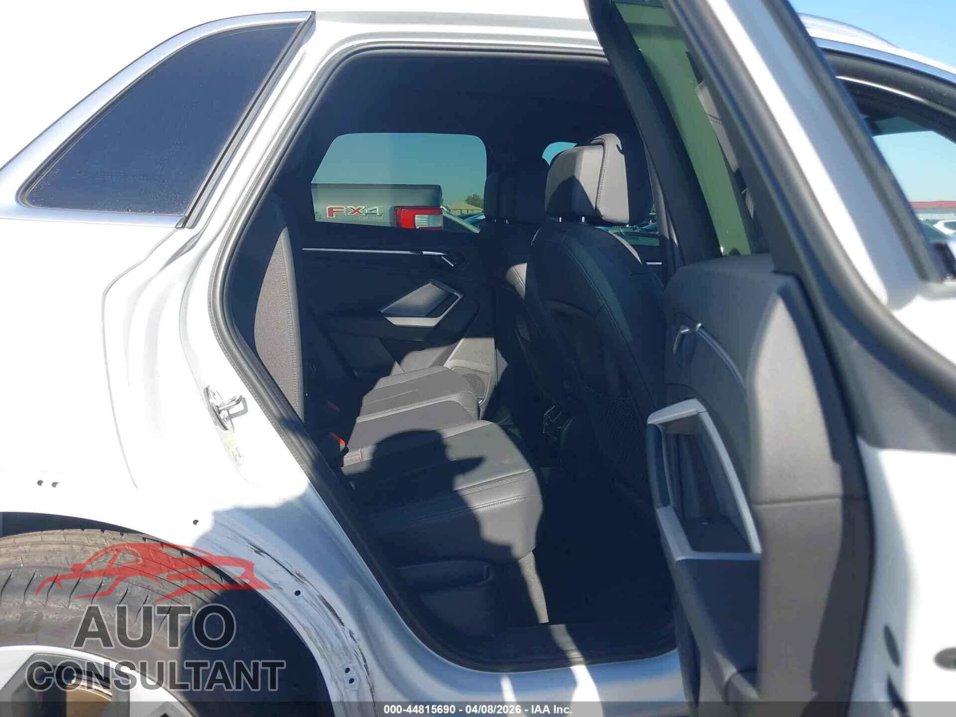 AUDI Q3 2021 - WA1EECF37M1128465