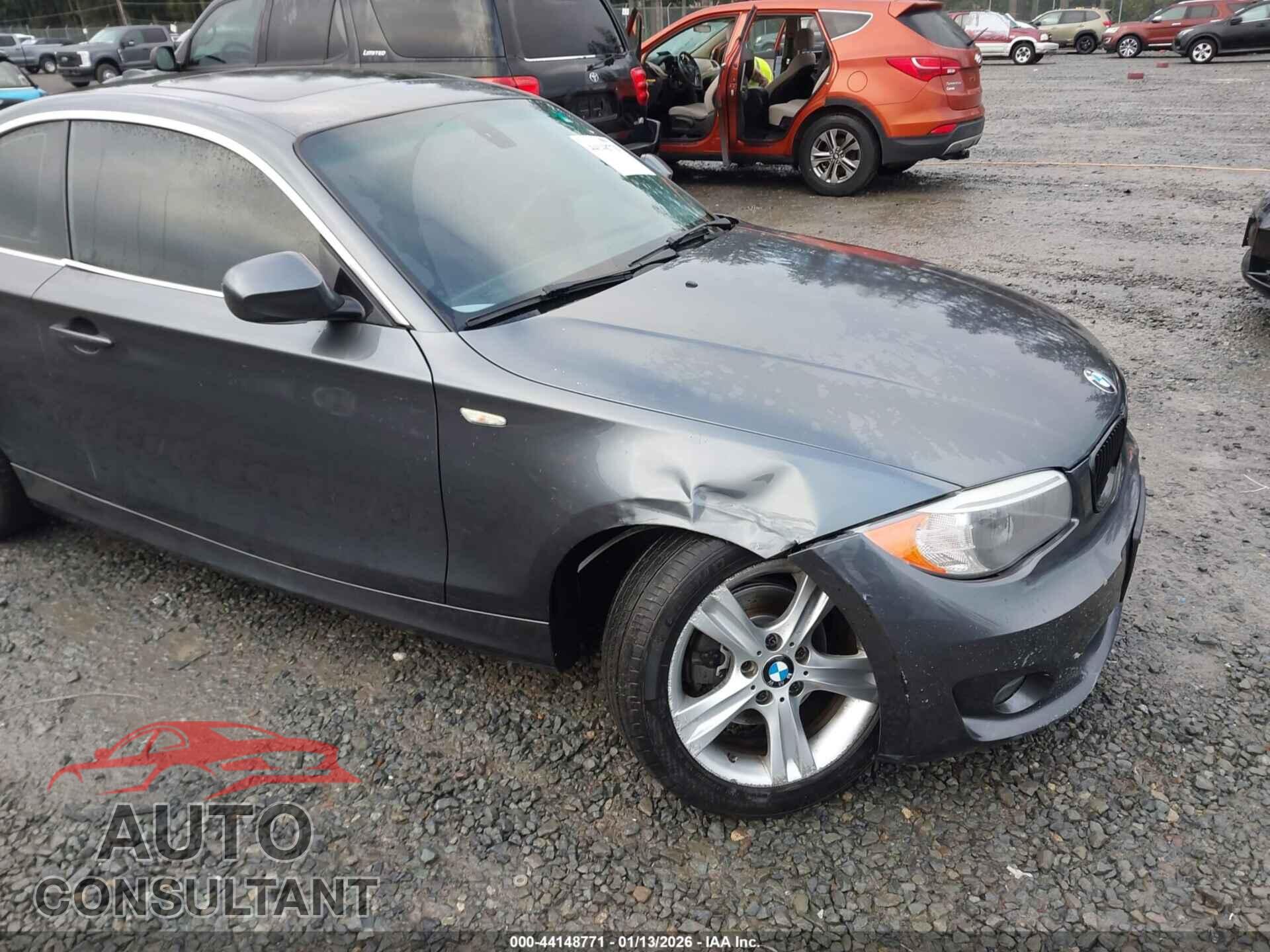 BMW 128I 2013 - WBAUP9C5XDVS94733