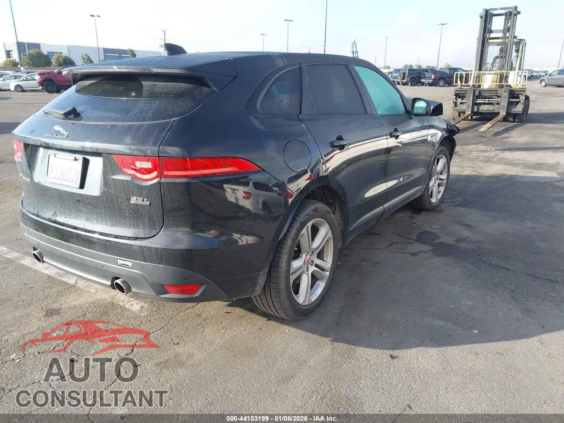 JAGUAR F-PACE 2017 - SADCL2BV9HA047367