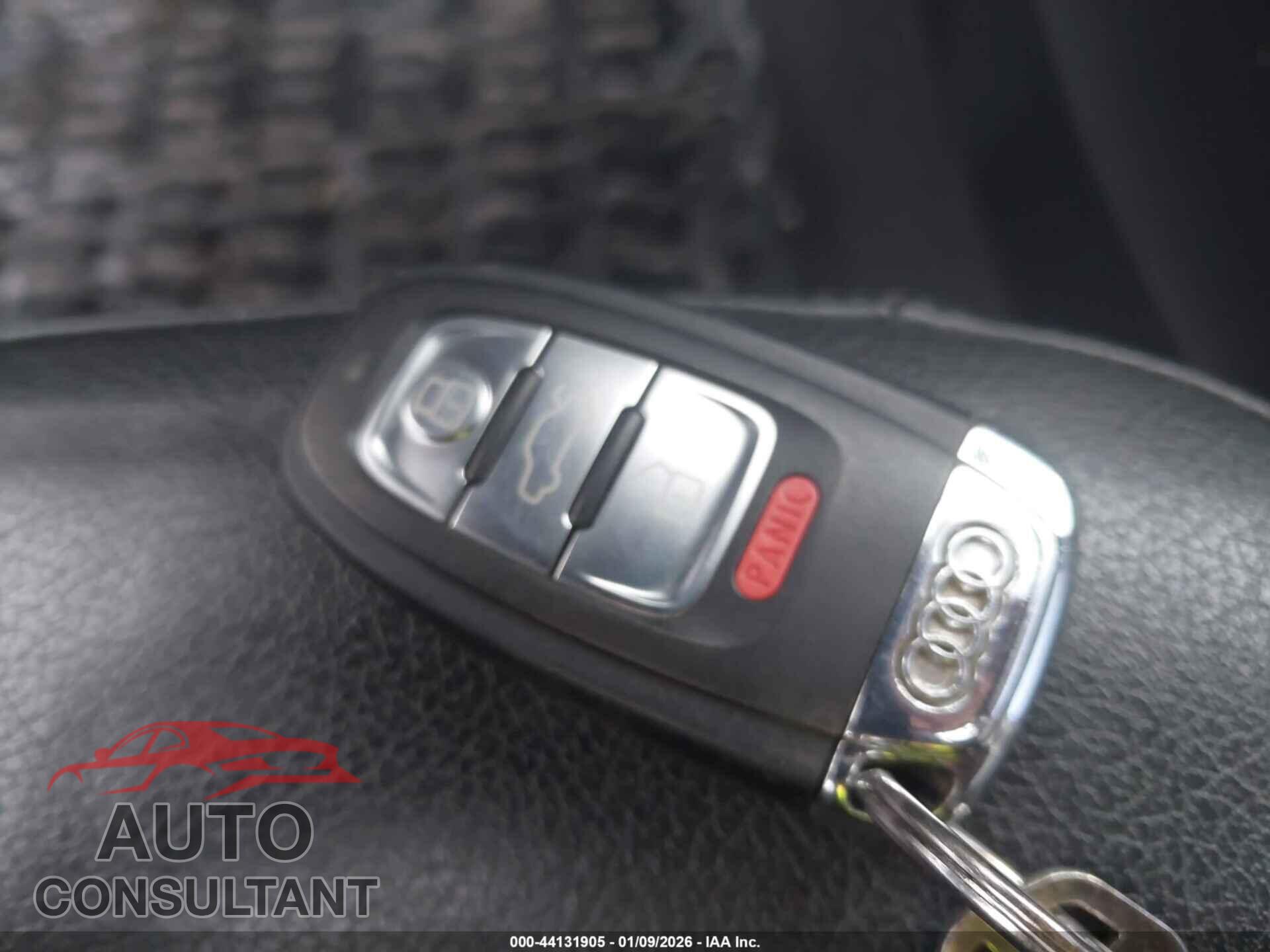 AUDI Q5 2011 - WA1LFAFP4BA062398