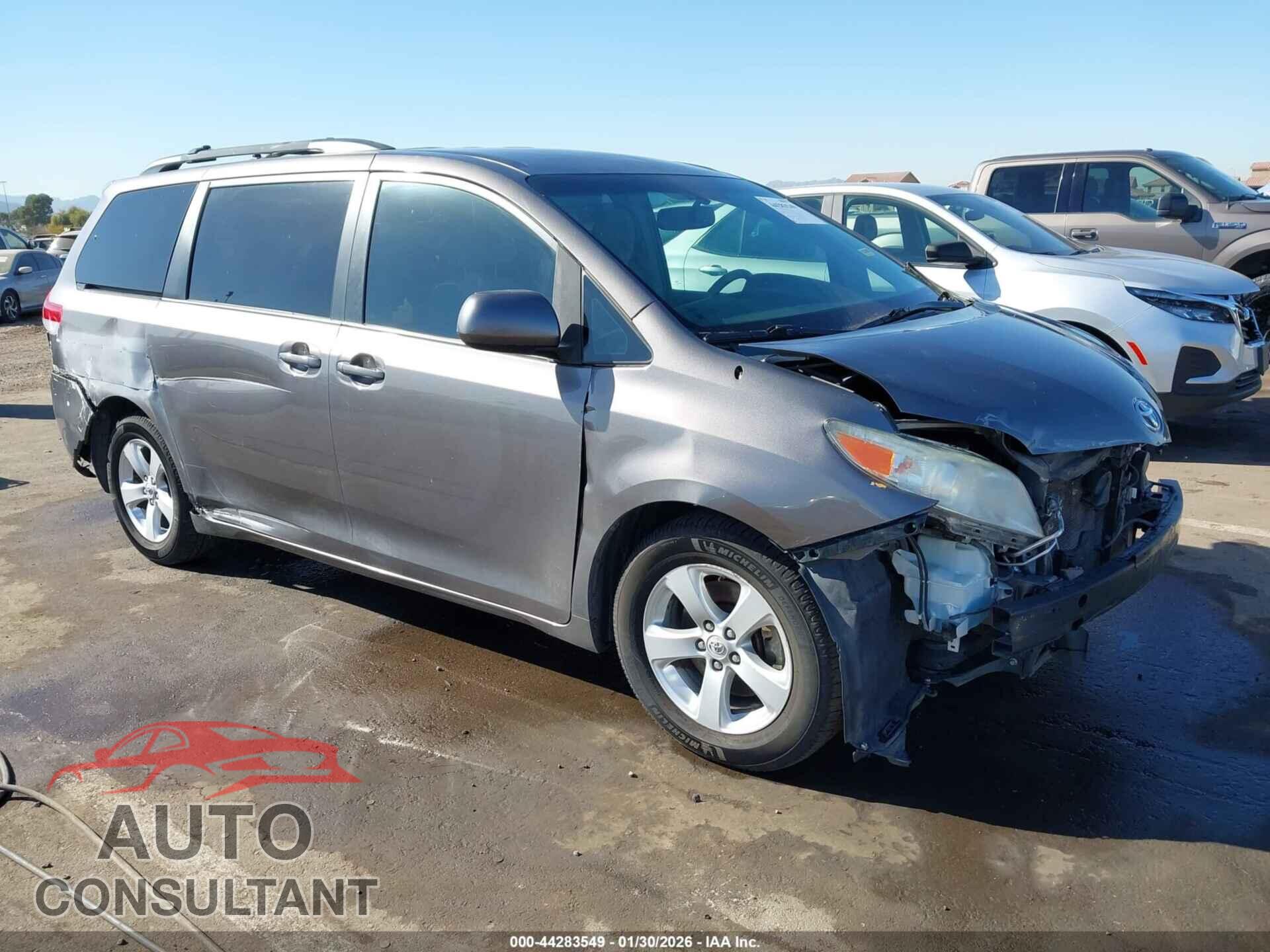 TOYOTA SIENNA 2011 - 5TDKK3DC7BS150079