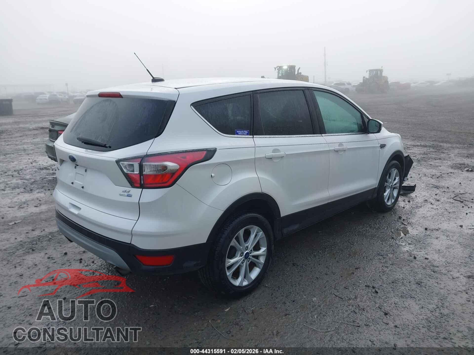 FORD ESCAPE 2017 - 1FMCU9GD6HUB40116