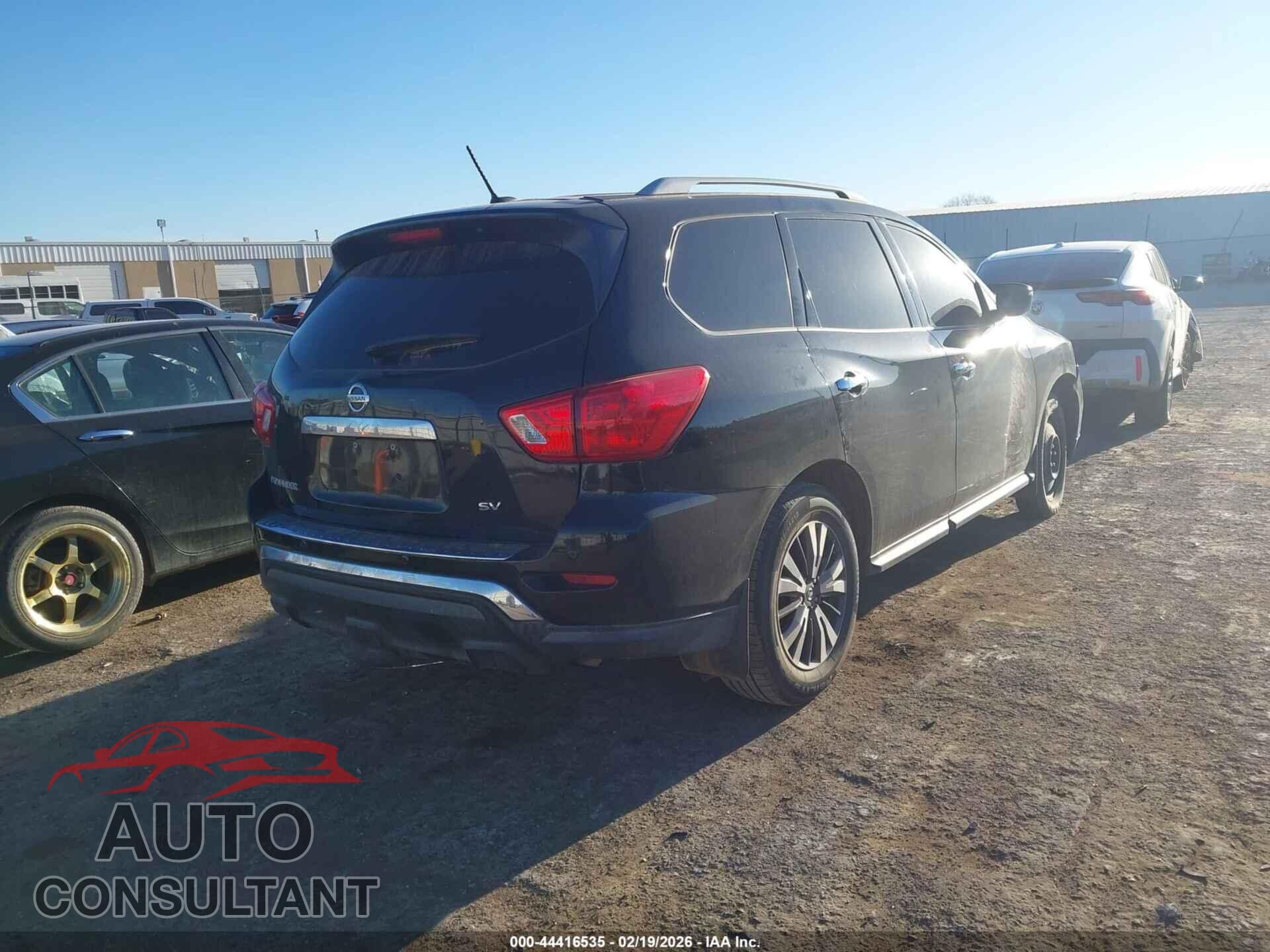NISSAN PATHFINDER 2017 - 5N1DR2MN0HC910083