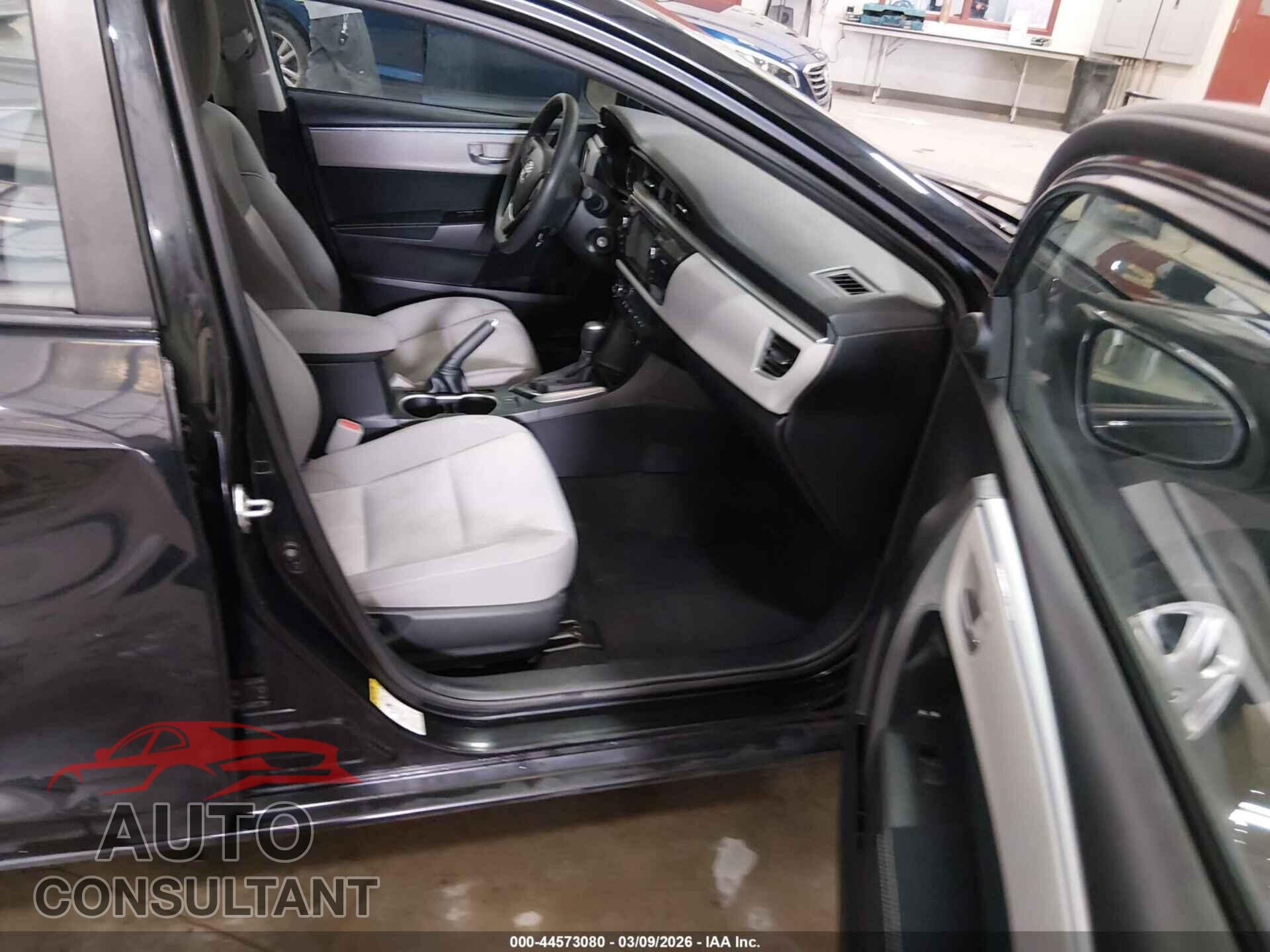 TOYOTA COROLLA 2015 - 2T1BURHE7FC333747