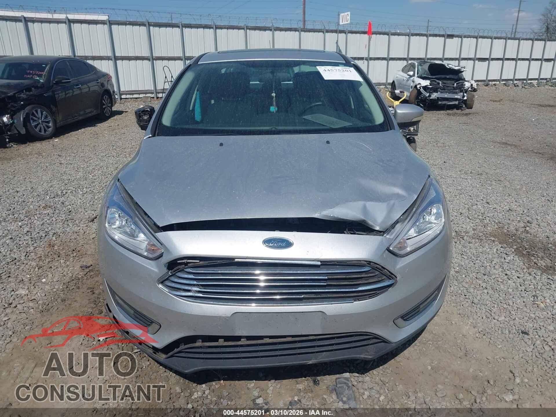FORD FOCUS 2017 - 1FADP3J24HL268368