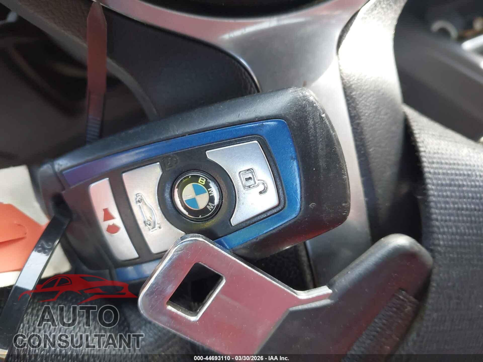BMW 335I 2013 - WBA3A9G55DNP38205
