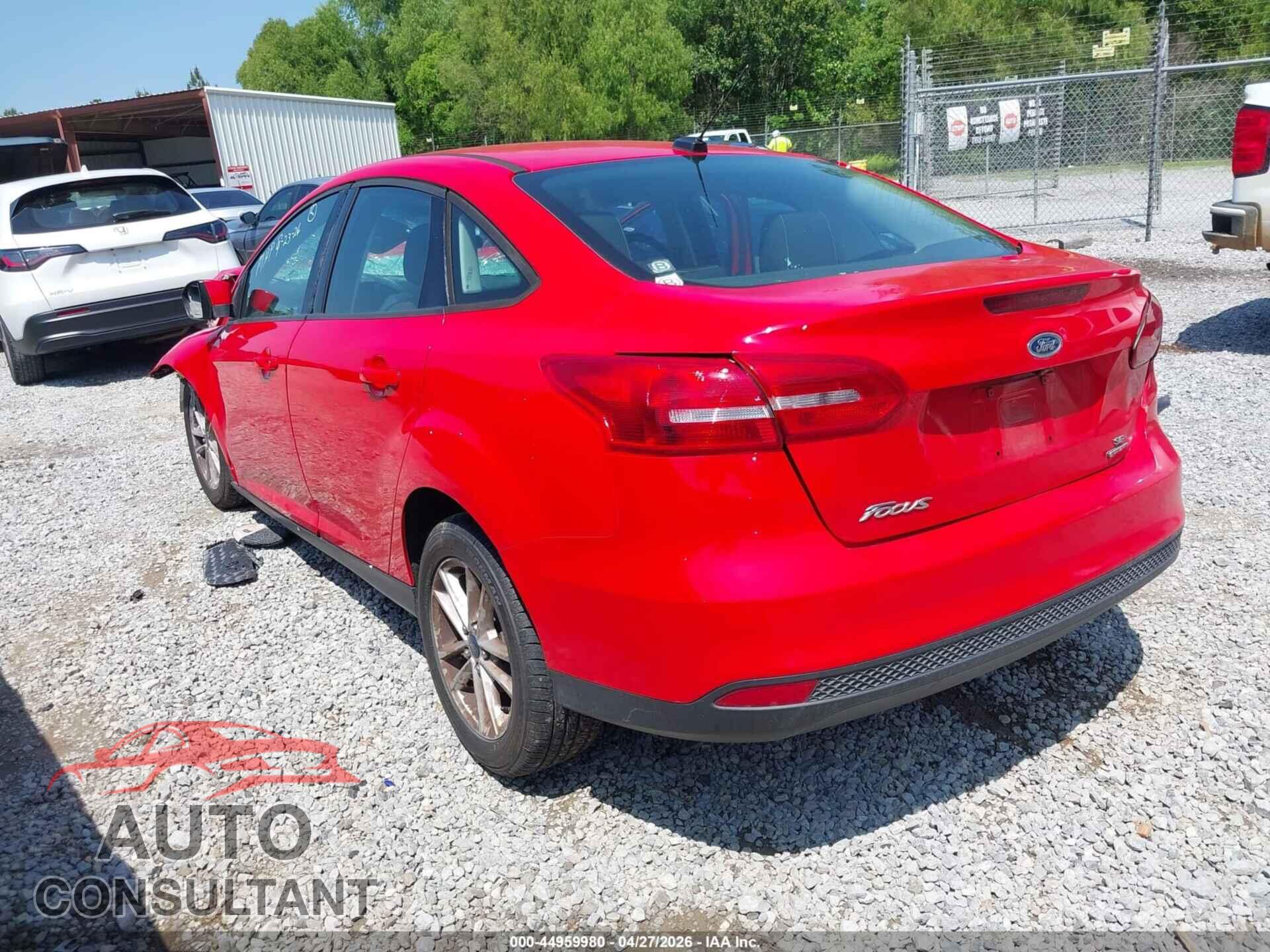 FORD FOCUS 2015 - 1FADP3F23FL340585