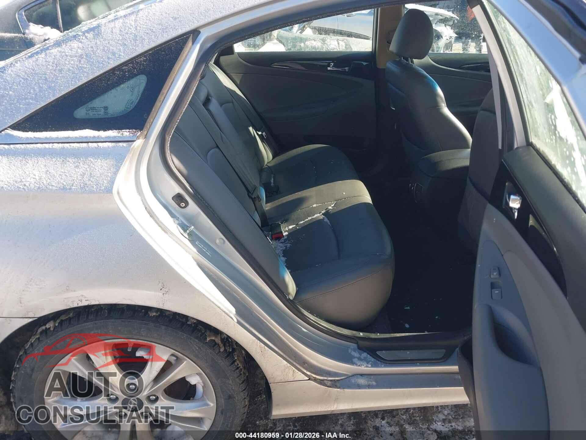 HYUNDAI SONATA 2011 - 5NPEC4AC4BH117342