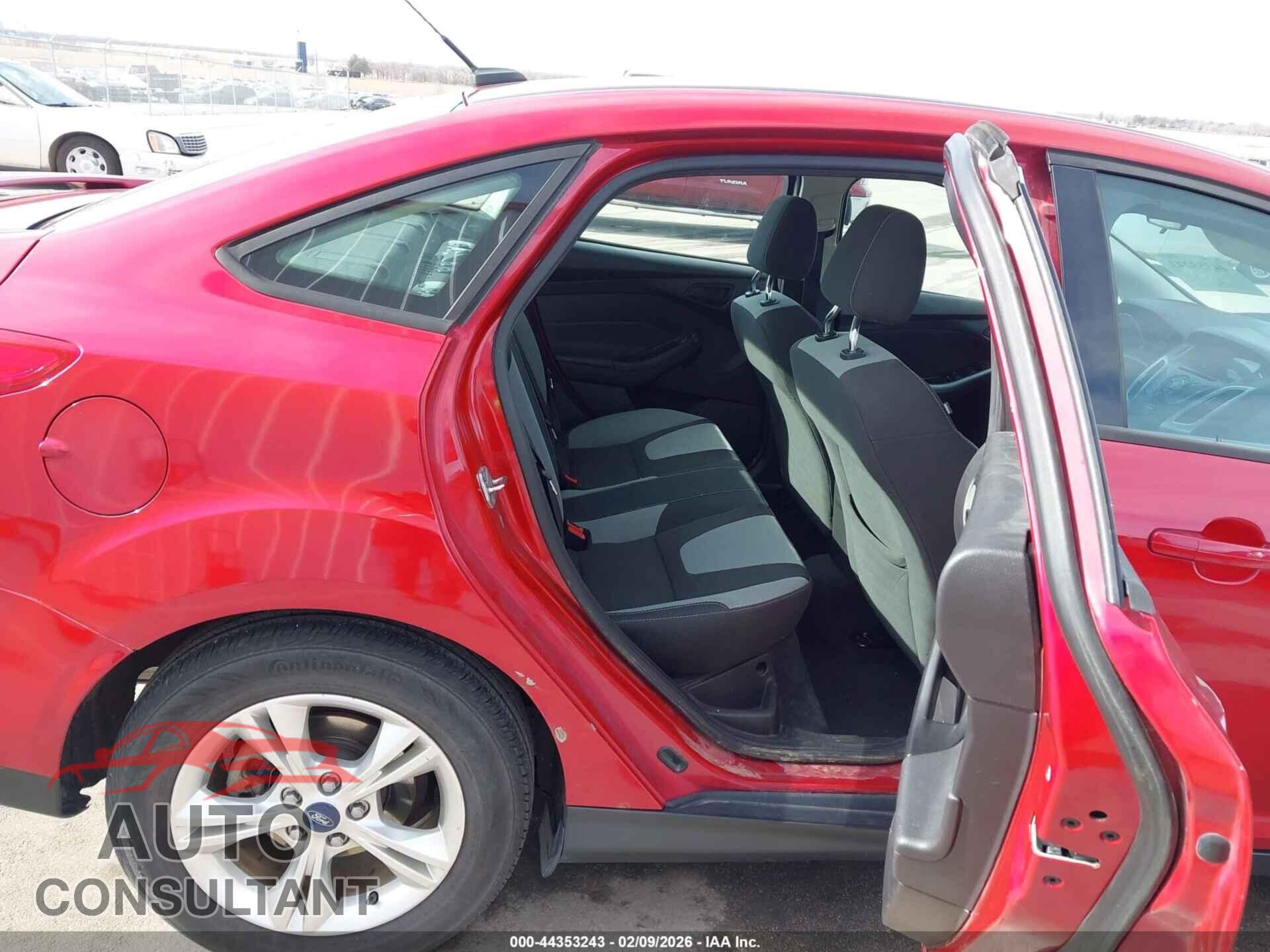 FORD FOCUS 2012 - 1FAHP3F27CL330378