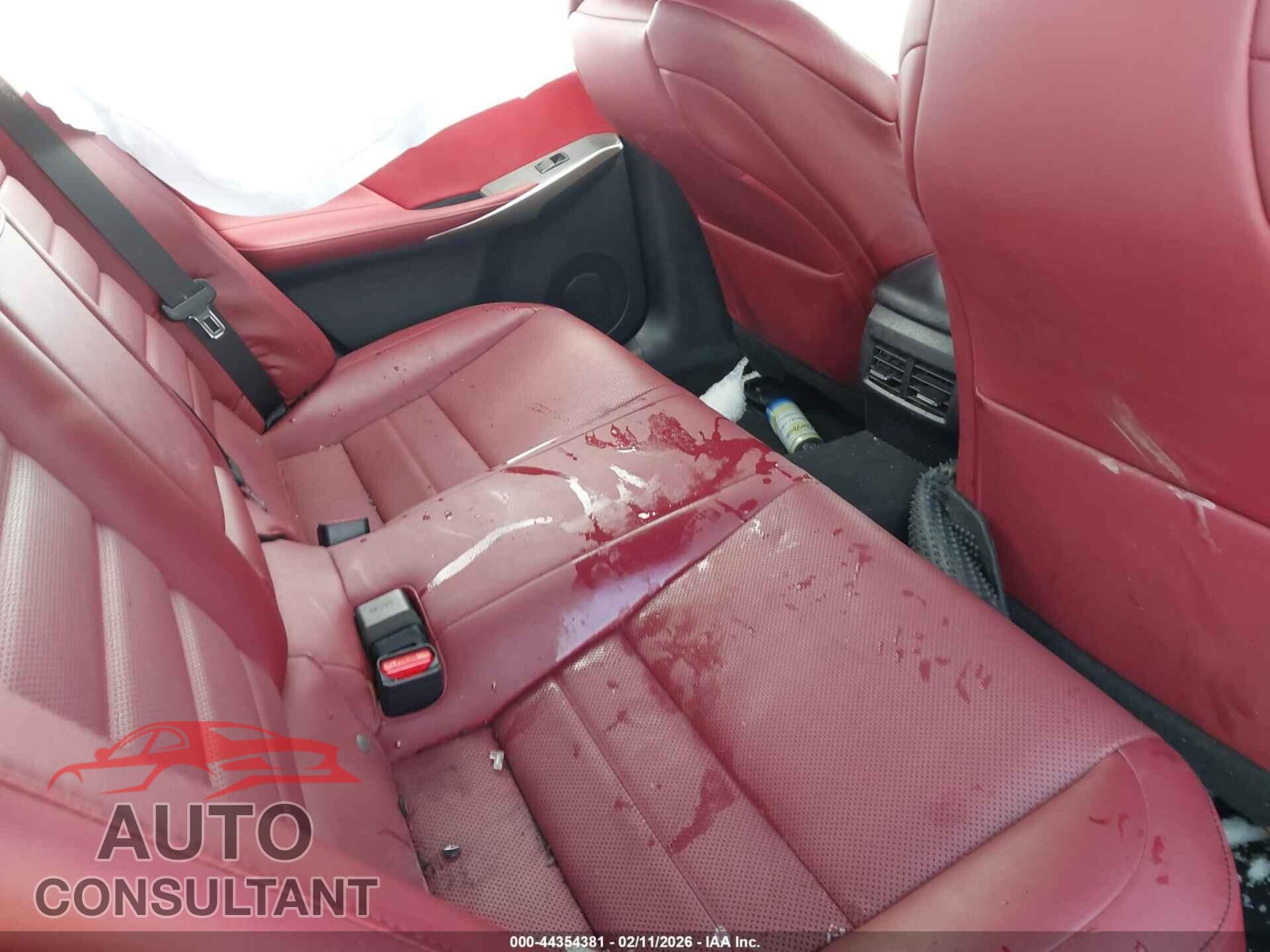 LEXUS IS 300 2020 - JTHG81F26L5041227