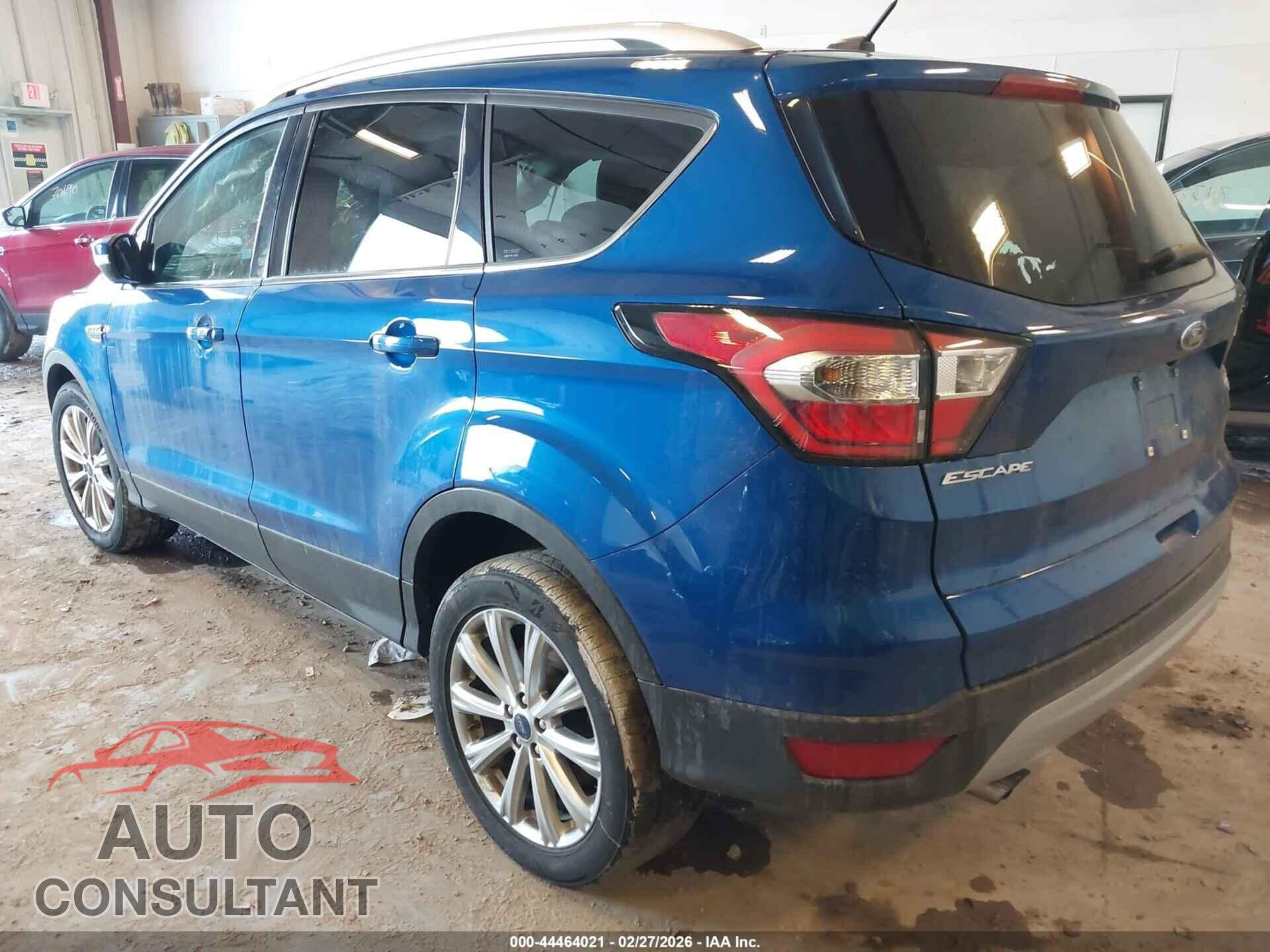 FORD ESCAPE 2017 - 1FMCU0J93HUE15229