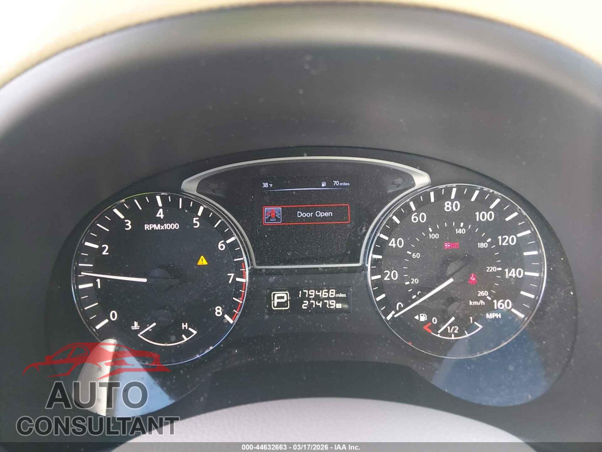 NISSAN ALTIMA 2015 - 1N4AL3AP1FC230135