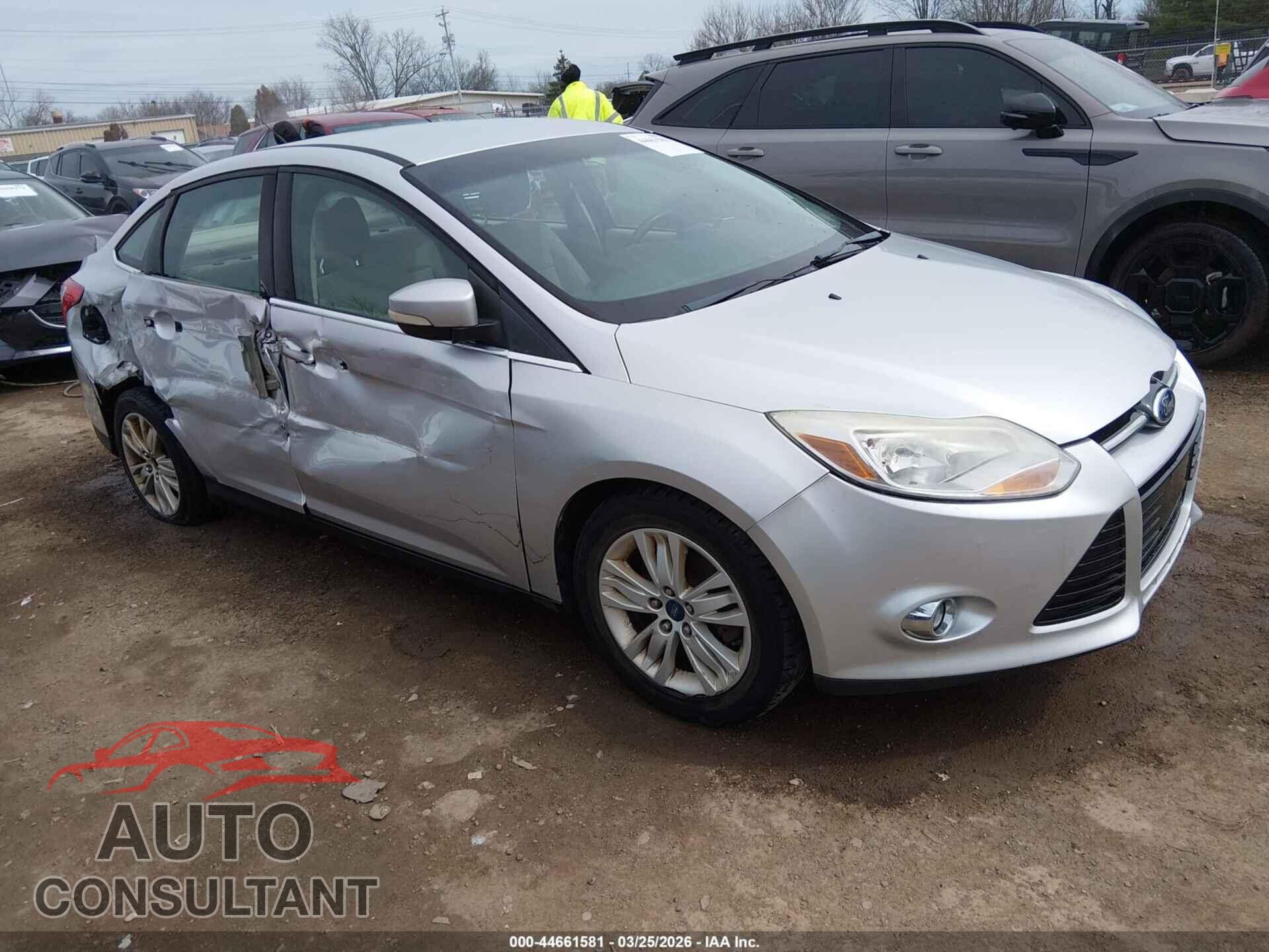 FORD FOCUS 2012 - 1FAHP3H20CL358164