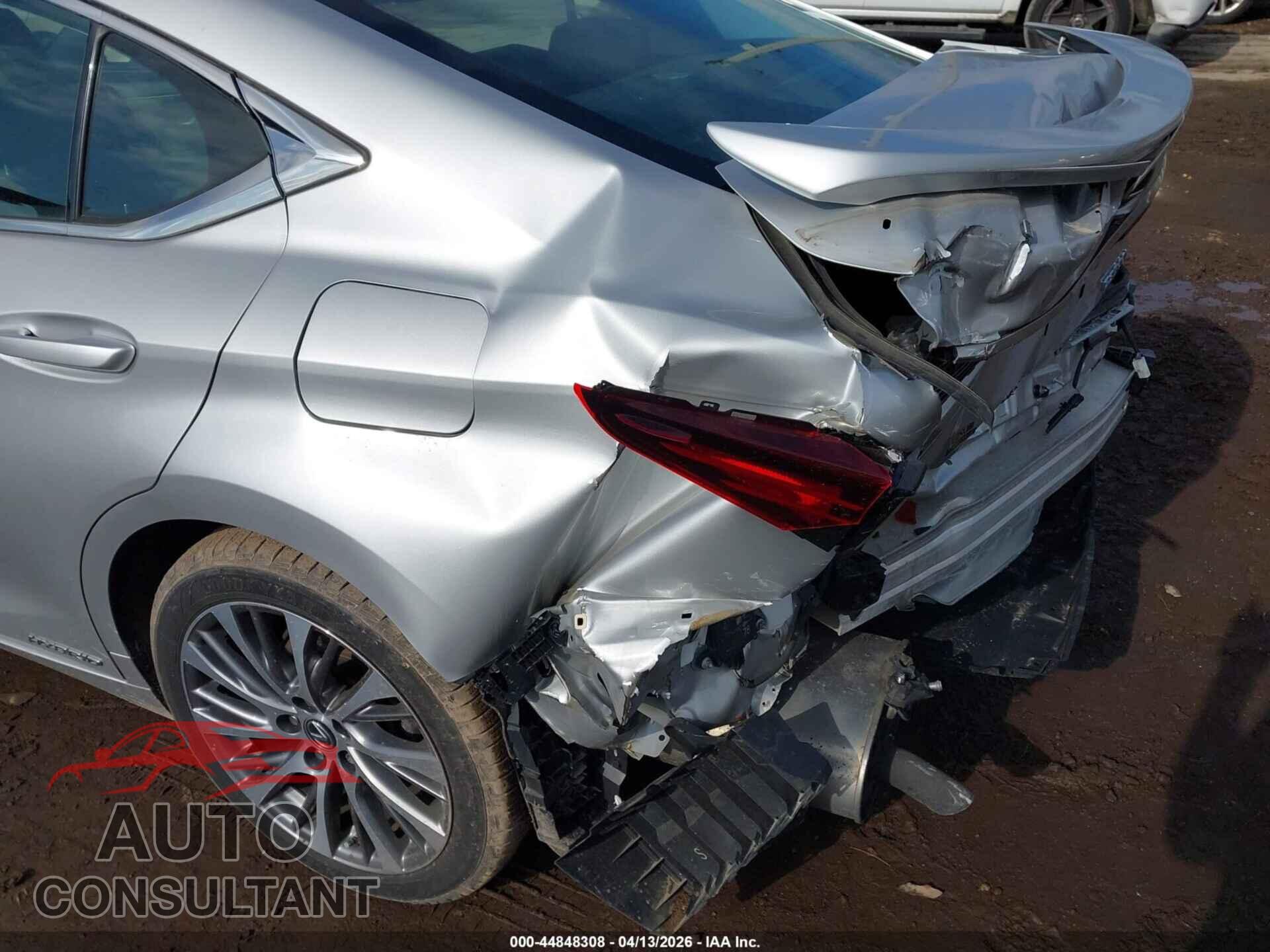 LEXUS ES 300H 2020 - 58AD21B1XLU008647