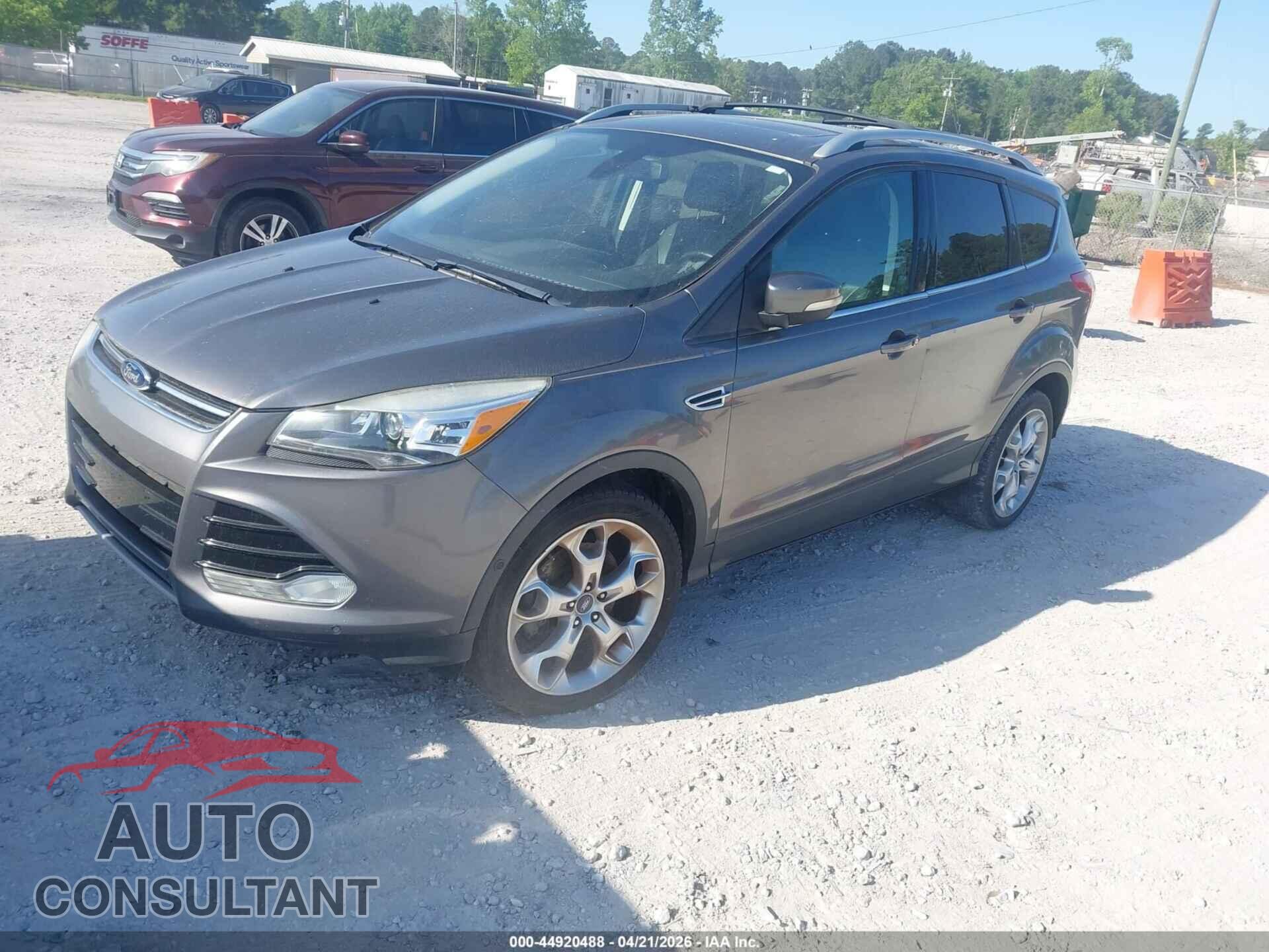 FORD ESCAPE 2013 - 1FMCU0J90DUA83759