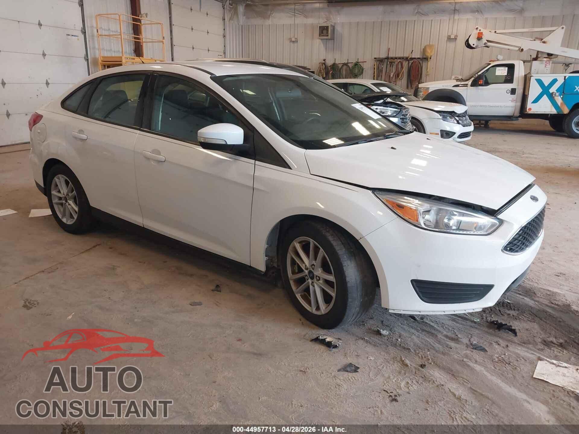 FORD FOCUS 2017 - 1FADP3F29HL266642