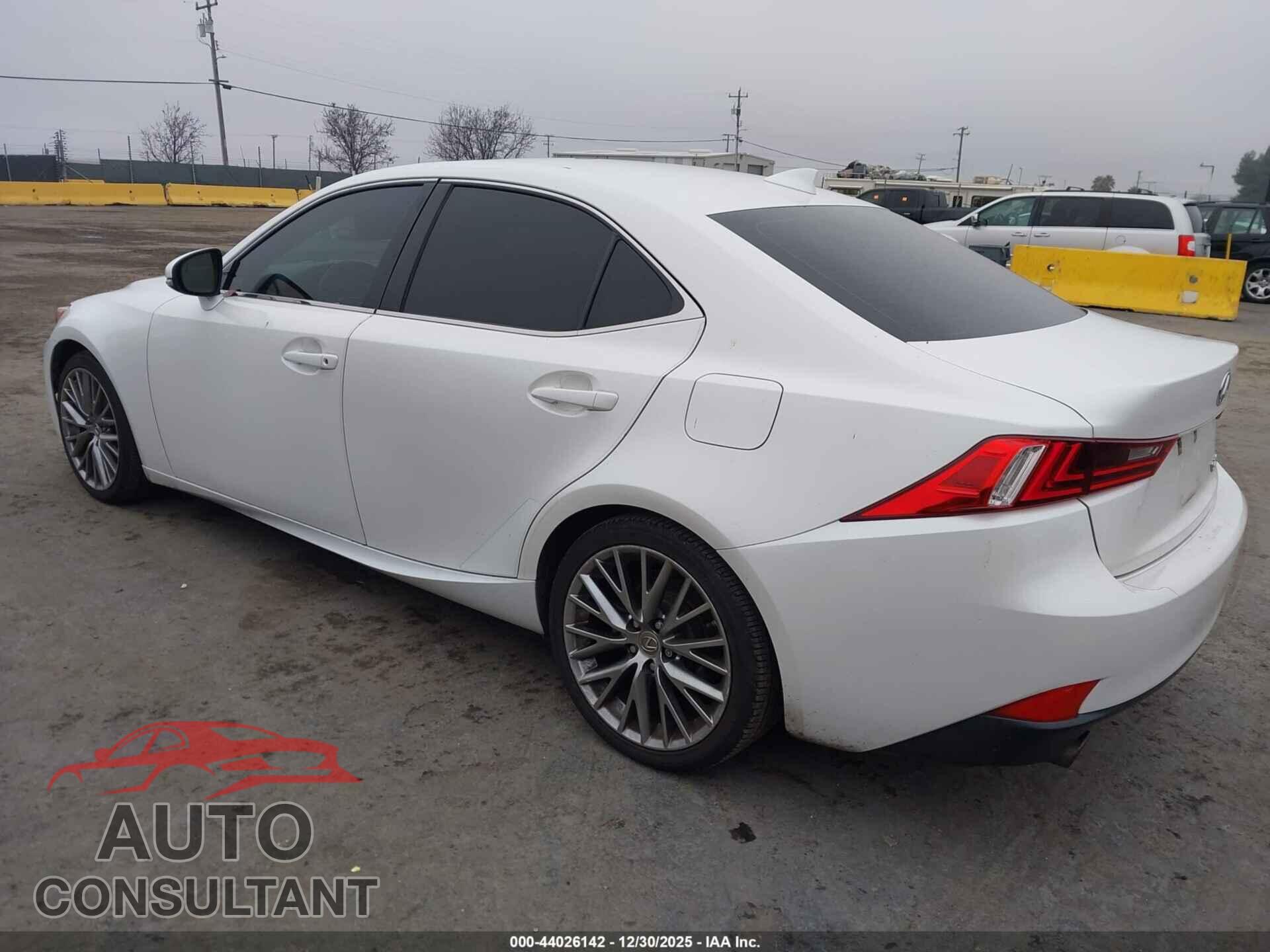 LEXUS IS 250 2015 - JTHBF1D26F5059038