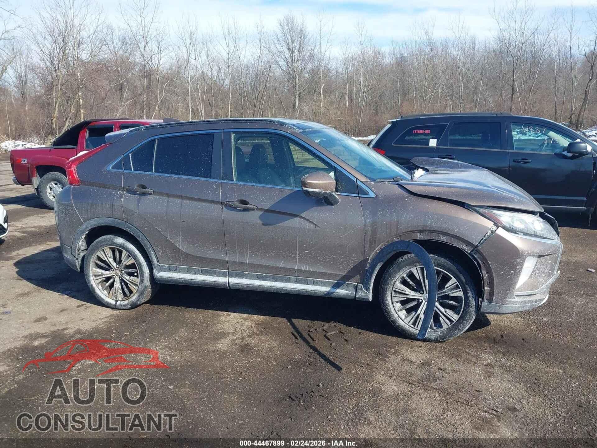 MITSUBISHI ECLIPSE CROSS 2018 - JA4AT5AA8JZ042892