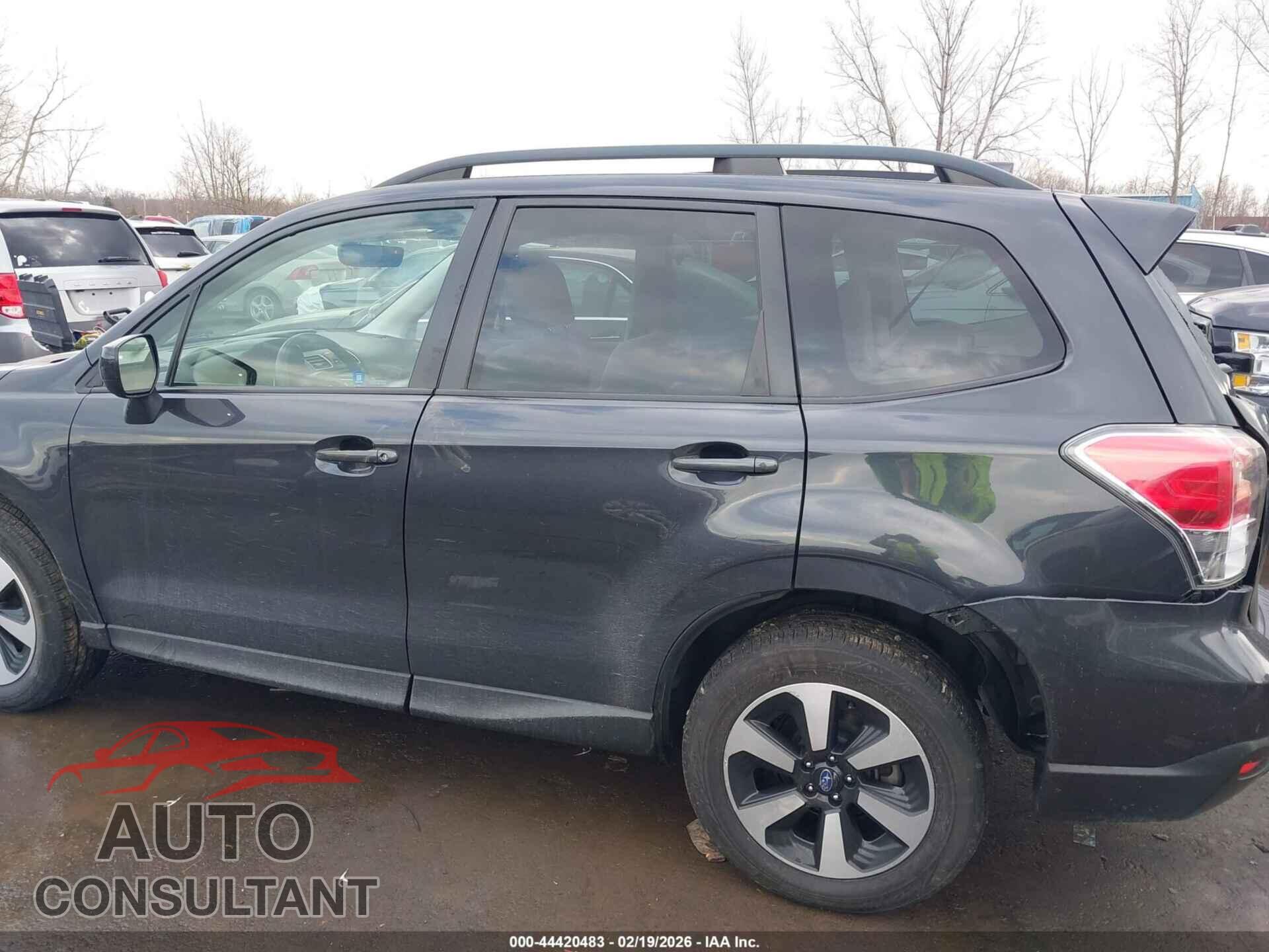 SUBARU FORESTER 2018 - JF2SJAEC9JH478002