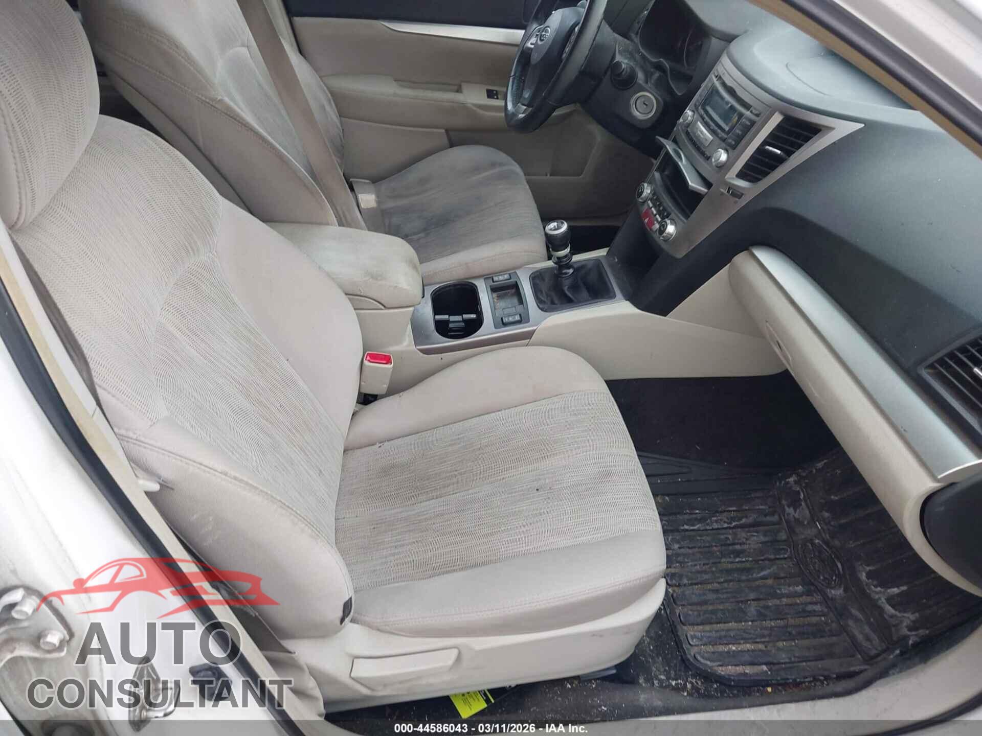 SUBARU OUTBACK 2013 - 4S4BRBCC7D1317317