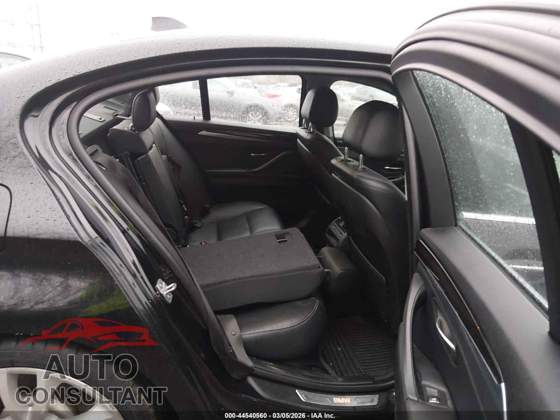 BMW 535I 2014 - WBA5B3C52ED533036