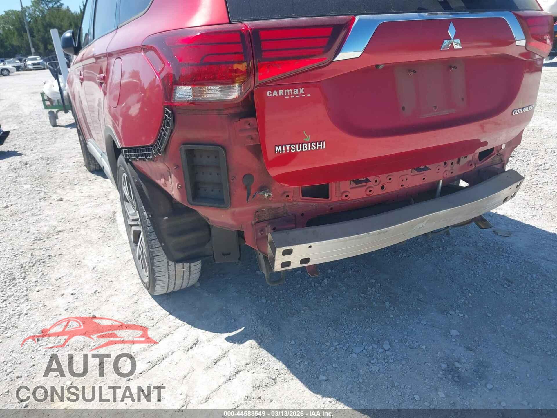 MITSUBISHI OUTLANDER 2018 - JA4AD2A36JZ054777