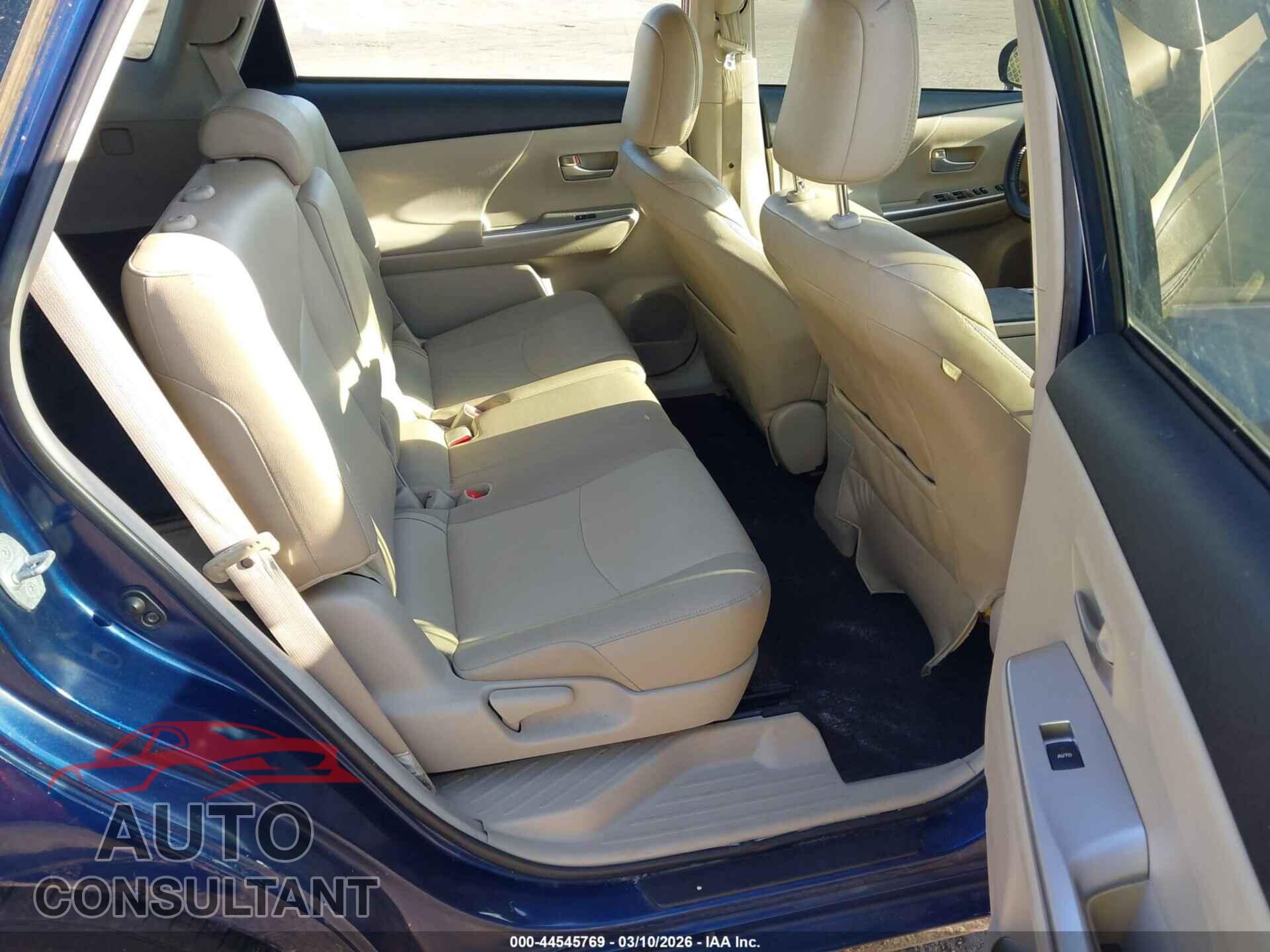 TOYOTA PRIUS V 2013 - JTDZN3EU6D3187027