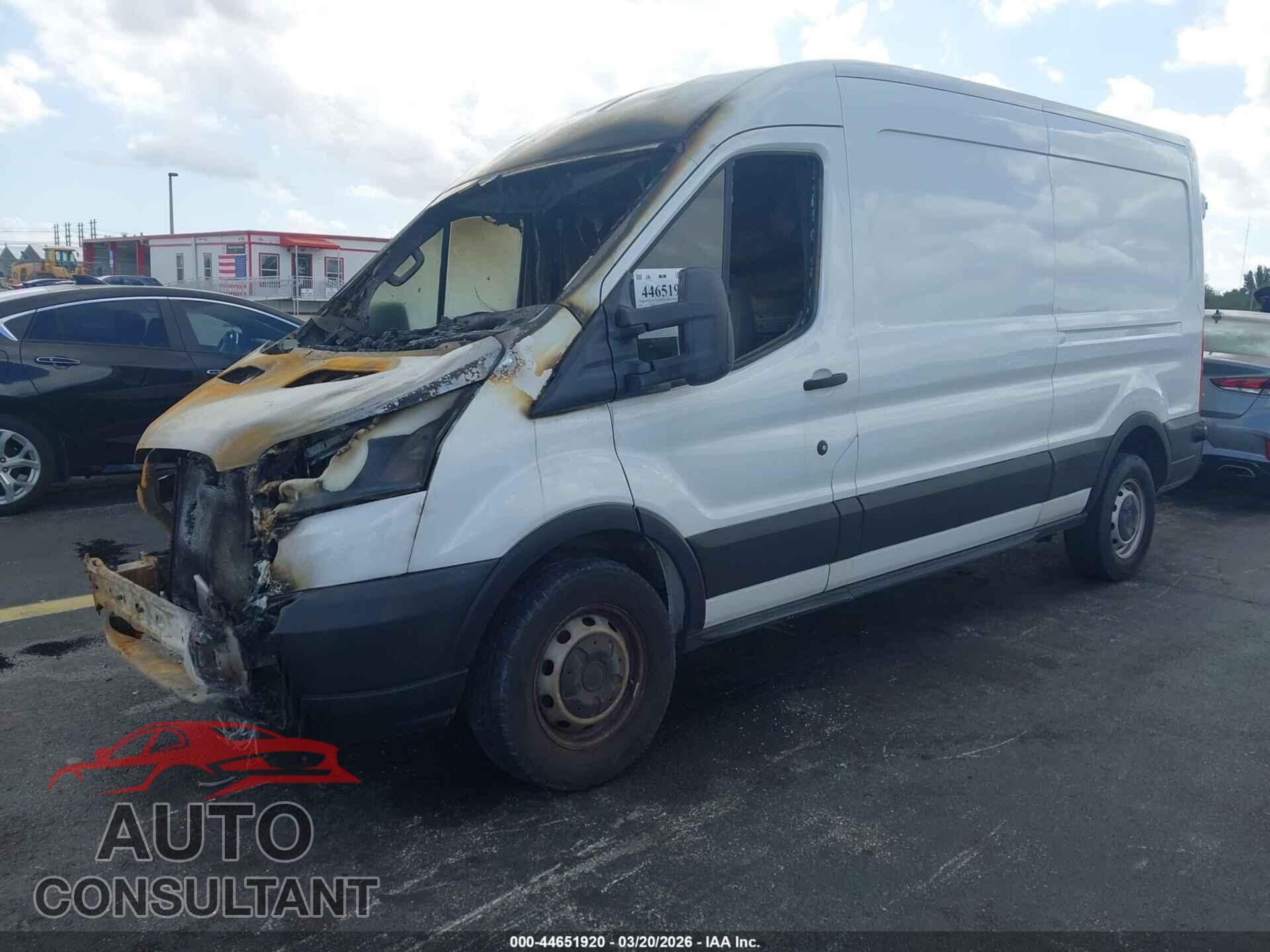 FORD TRANSIT-250 2015 - 1FTNR2CG0FKA78968