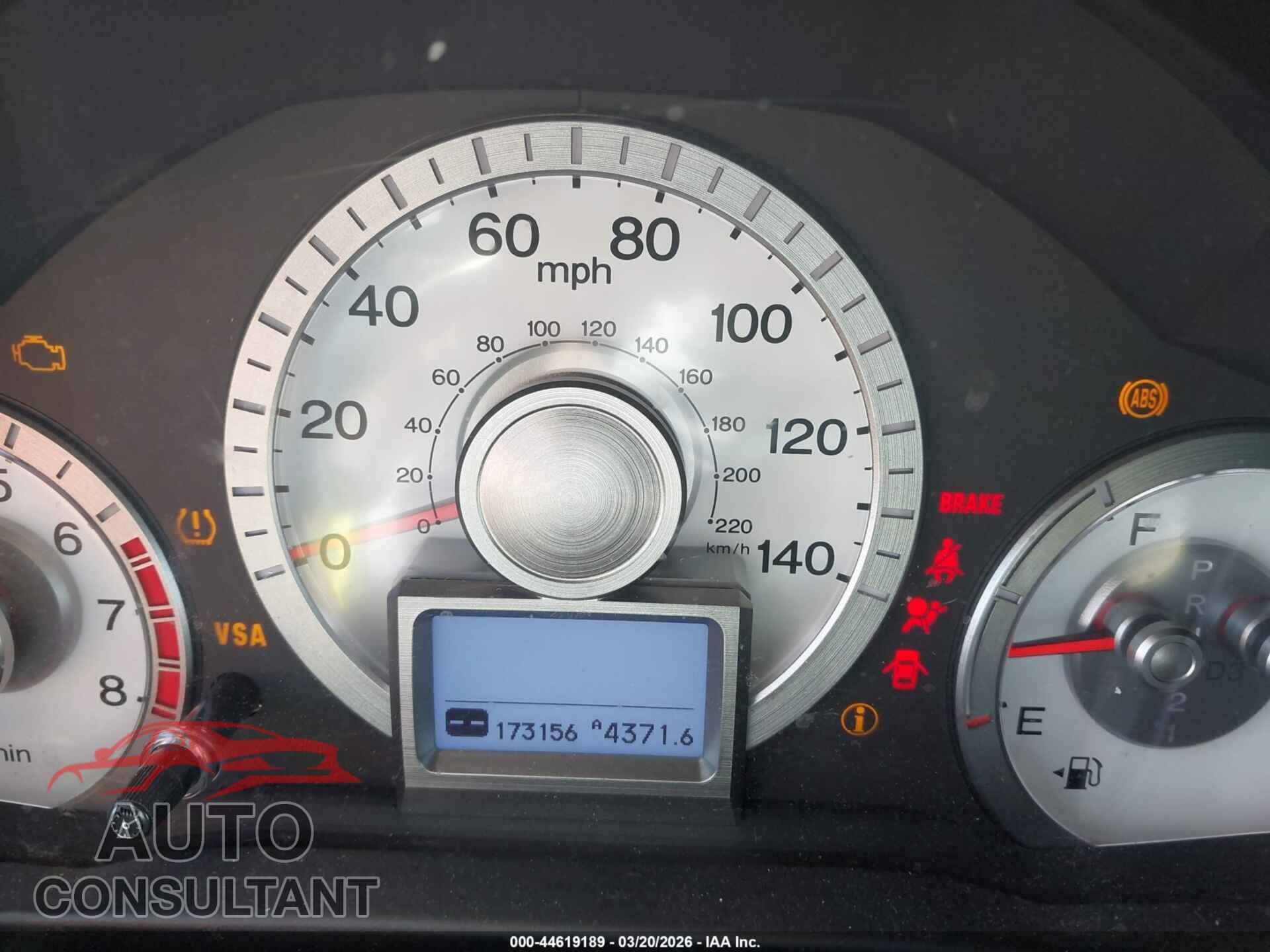 HONDA PILOT 2011 - 5FNYF4H72BB084899