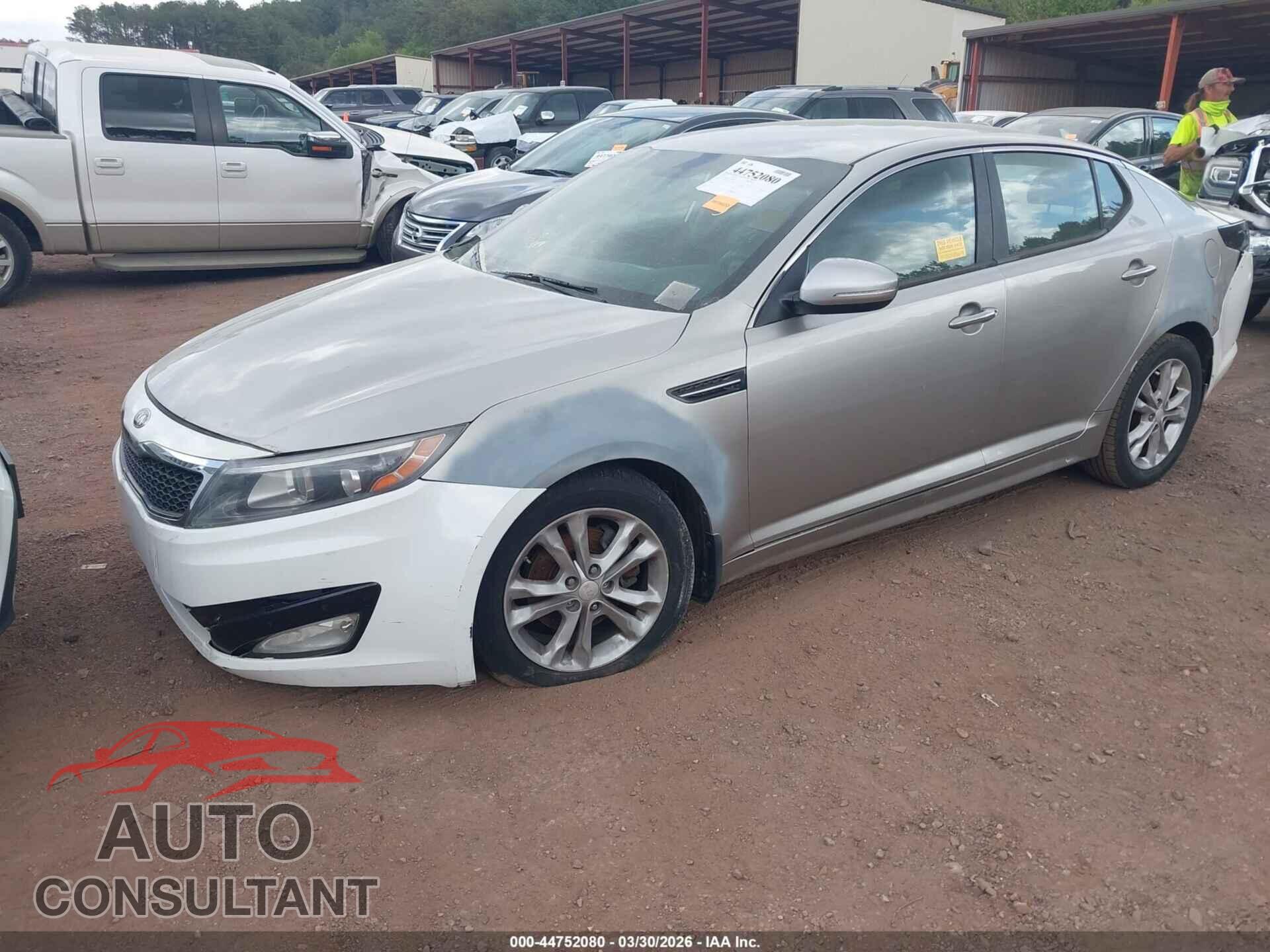 KIA OPTIMA 2014 - KNAGM4A73E5520884