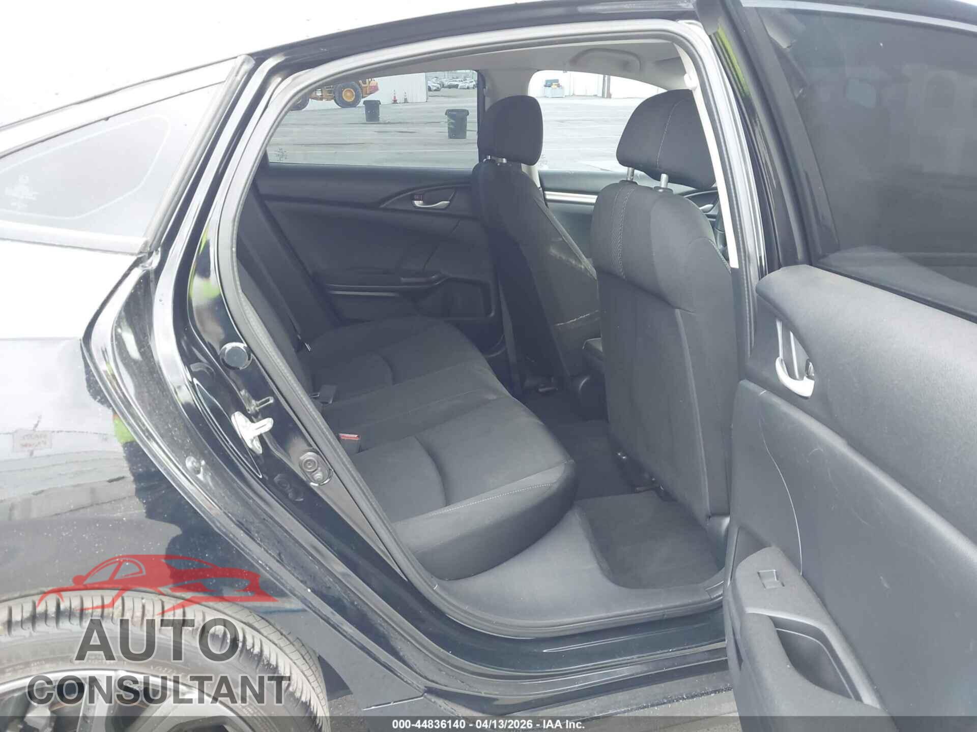 HONDA CIVIC 2018 - 2HGFC2F53JH513452