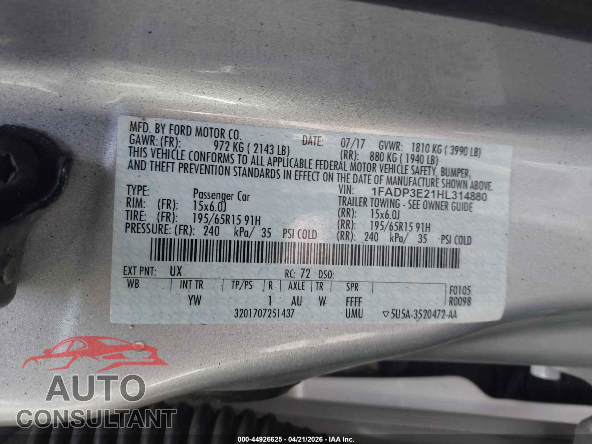 FORD FOCUS 2017 - 1FADP3E21HL314880