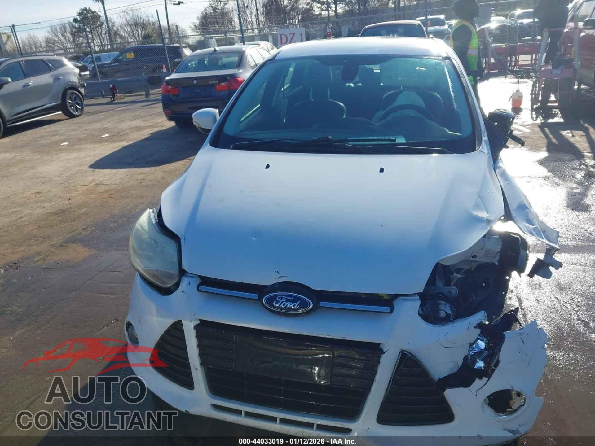 FORD FOCUS 2012 - 1FAHP3H29CL172171