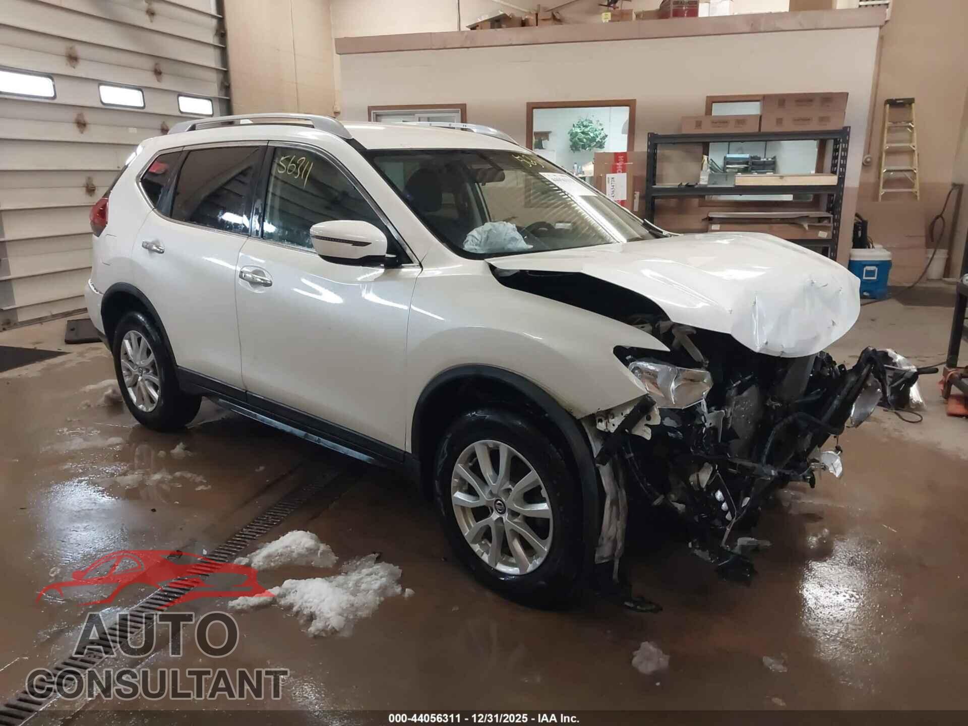 NISSAN ROGUE 2018 - 5N1AT2MV3JC812840