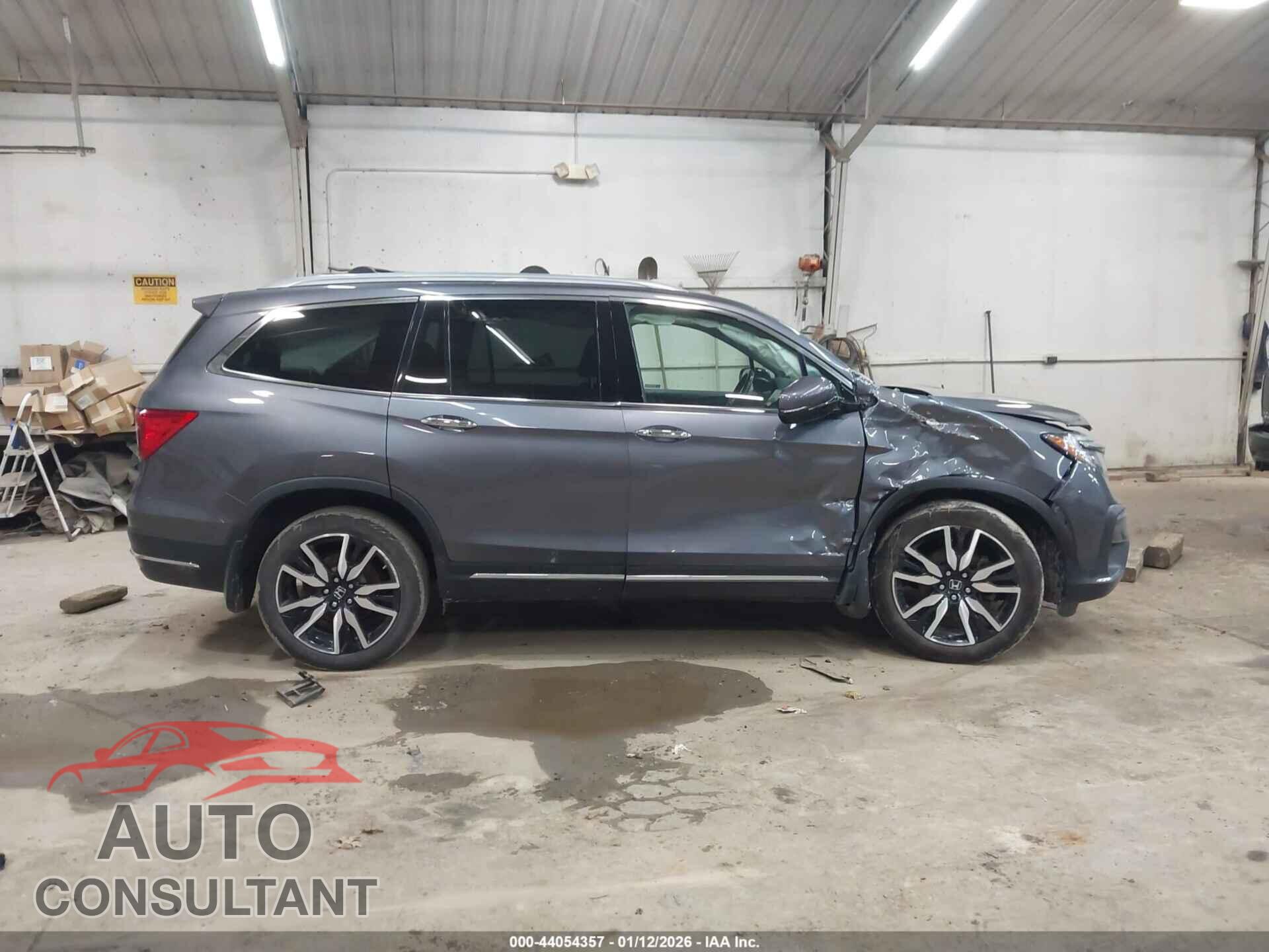 HONDA PILOT 2020 - 5FNYF6H90LB031004