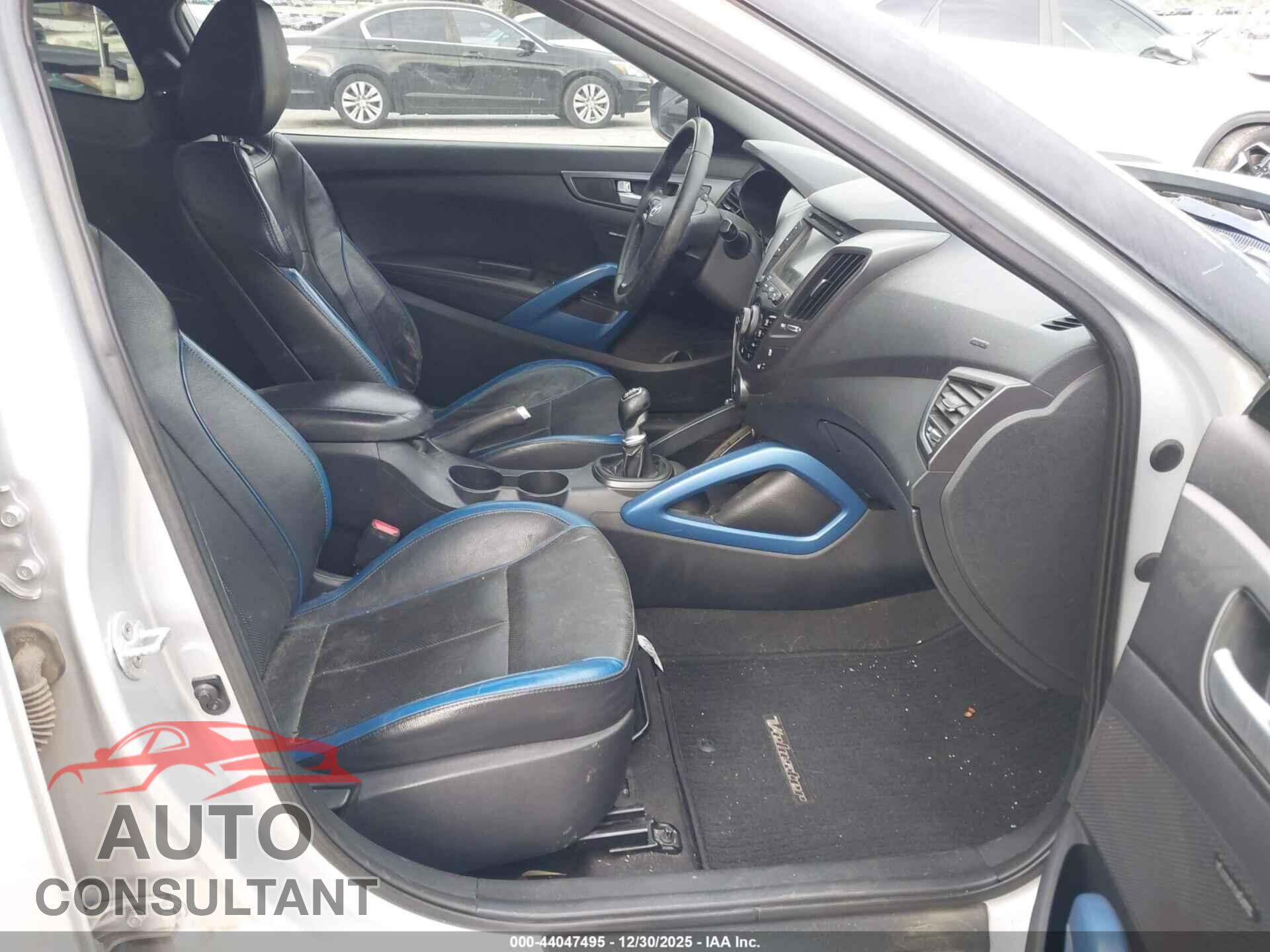 HYUNDAI VELOSTER 2013 - KMHTC6AE8DU128479