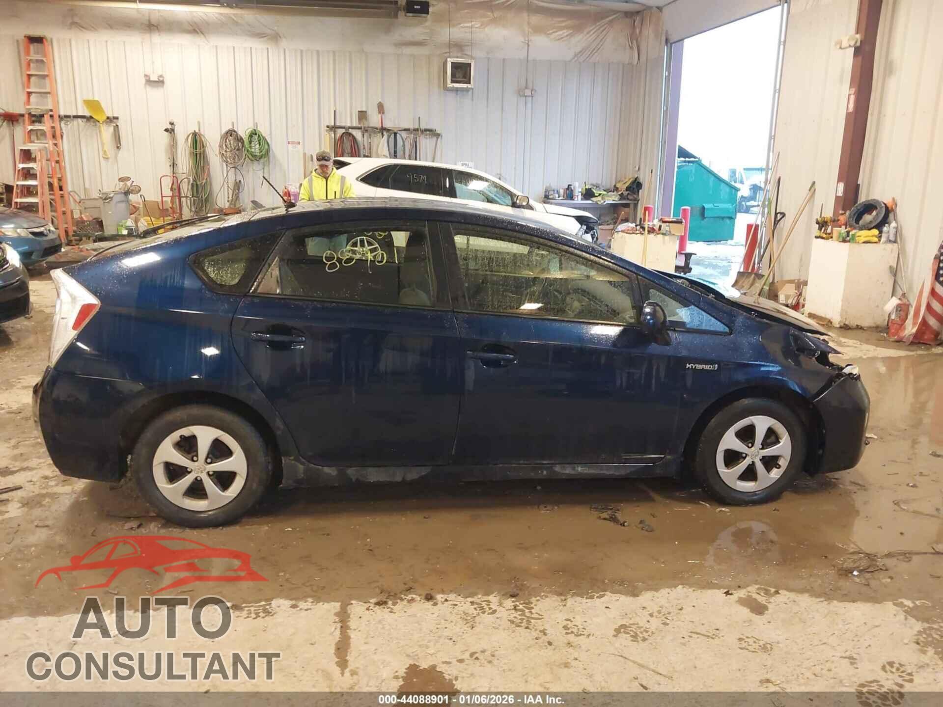 TOYOTA PRIUS 2012 - JTDKN3DU3C1588063