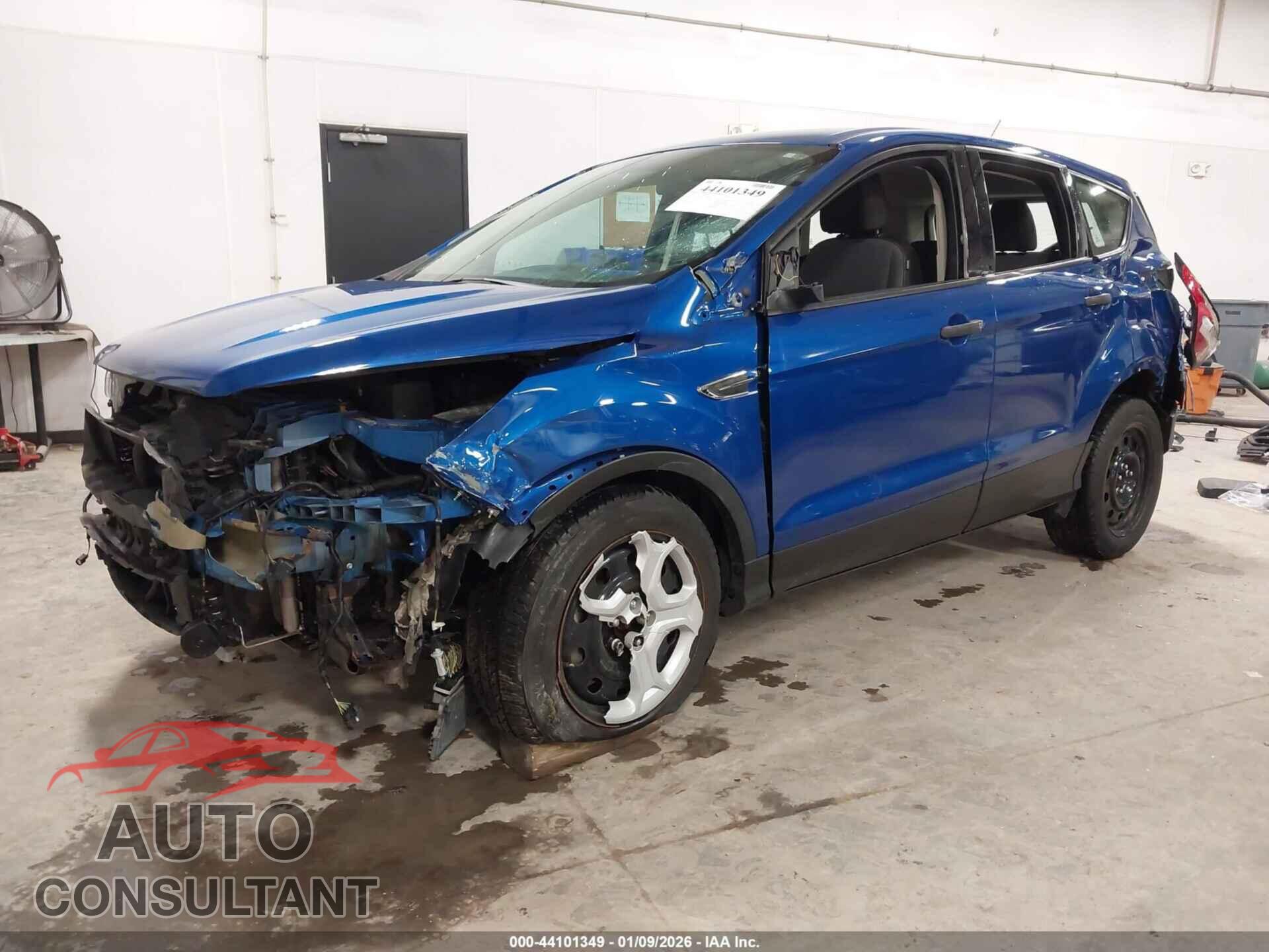 FORD ESCAPE 2017 - 1FMCU0F73HUD19690