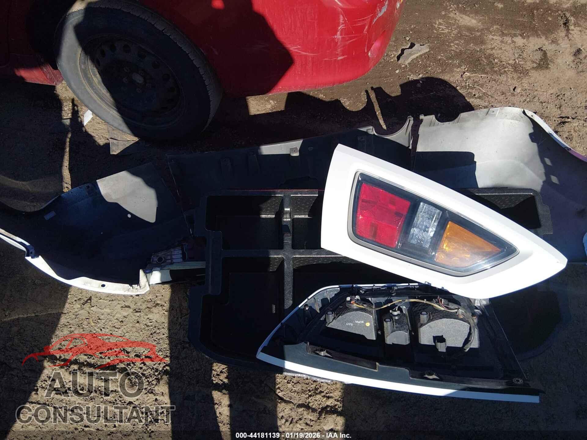 KIA SOUL 2011 - KNDJT2A21B7729433