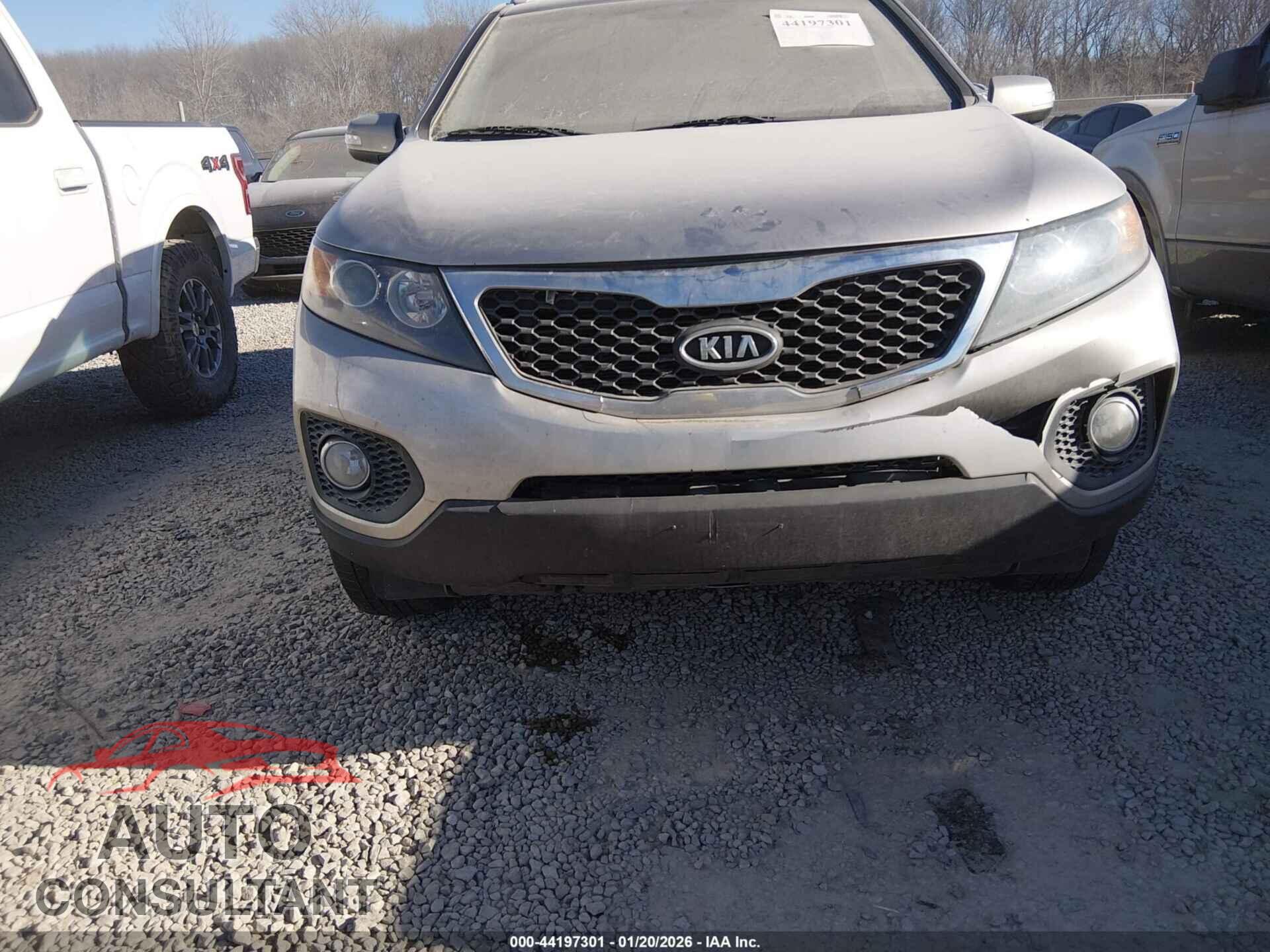 KIA SORENTO 2013 - 5XYKT3A63DG395330