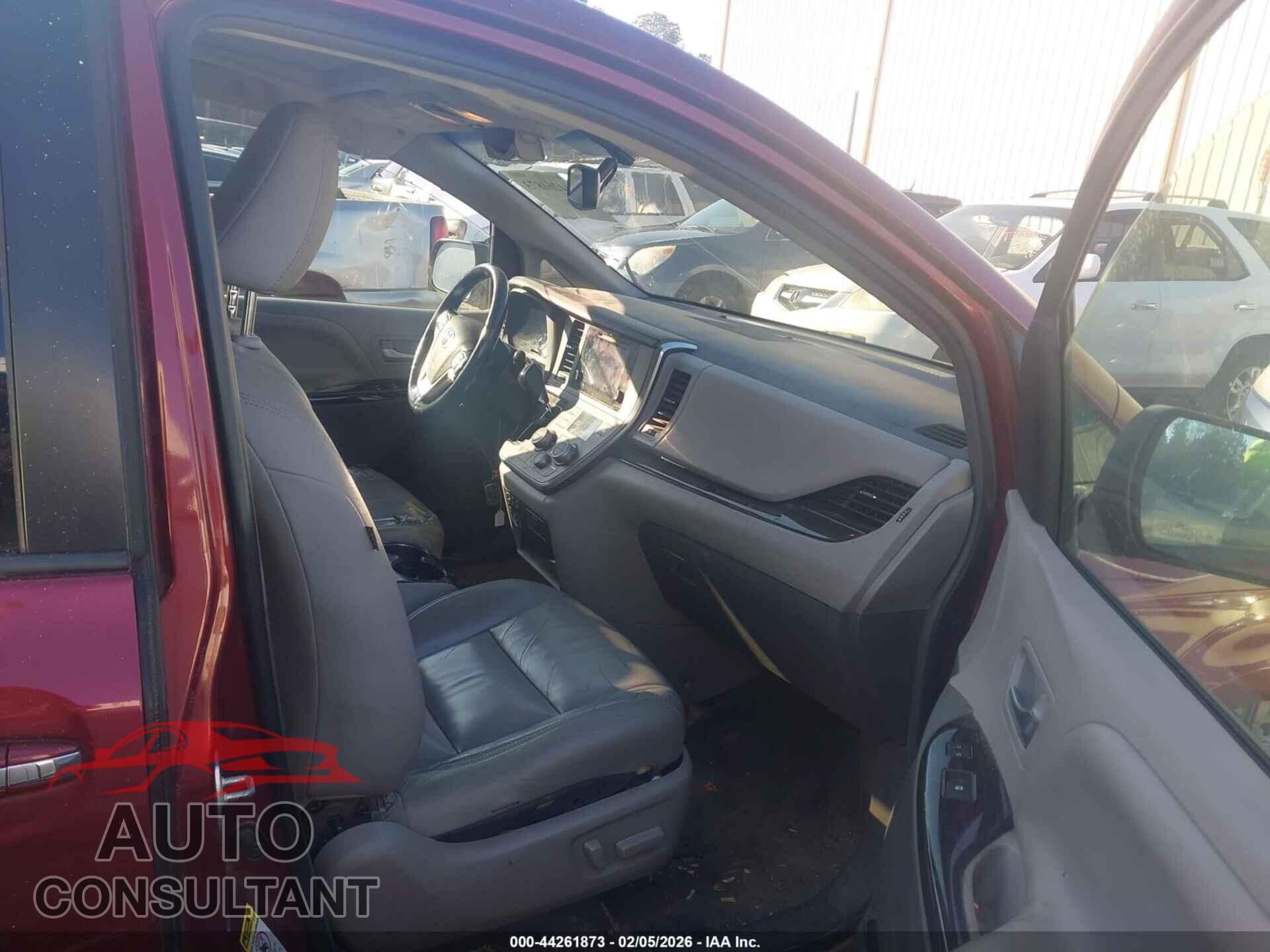 TOYOTA SIENNA 2016 - 5TDYK3DC8GS692468