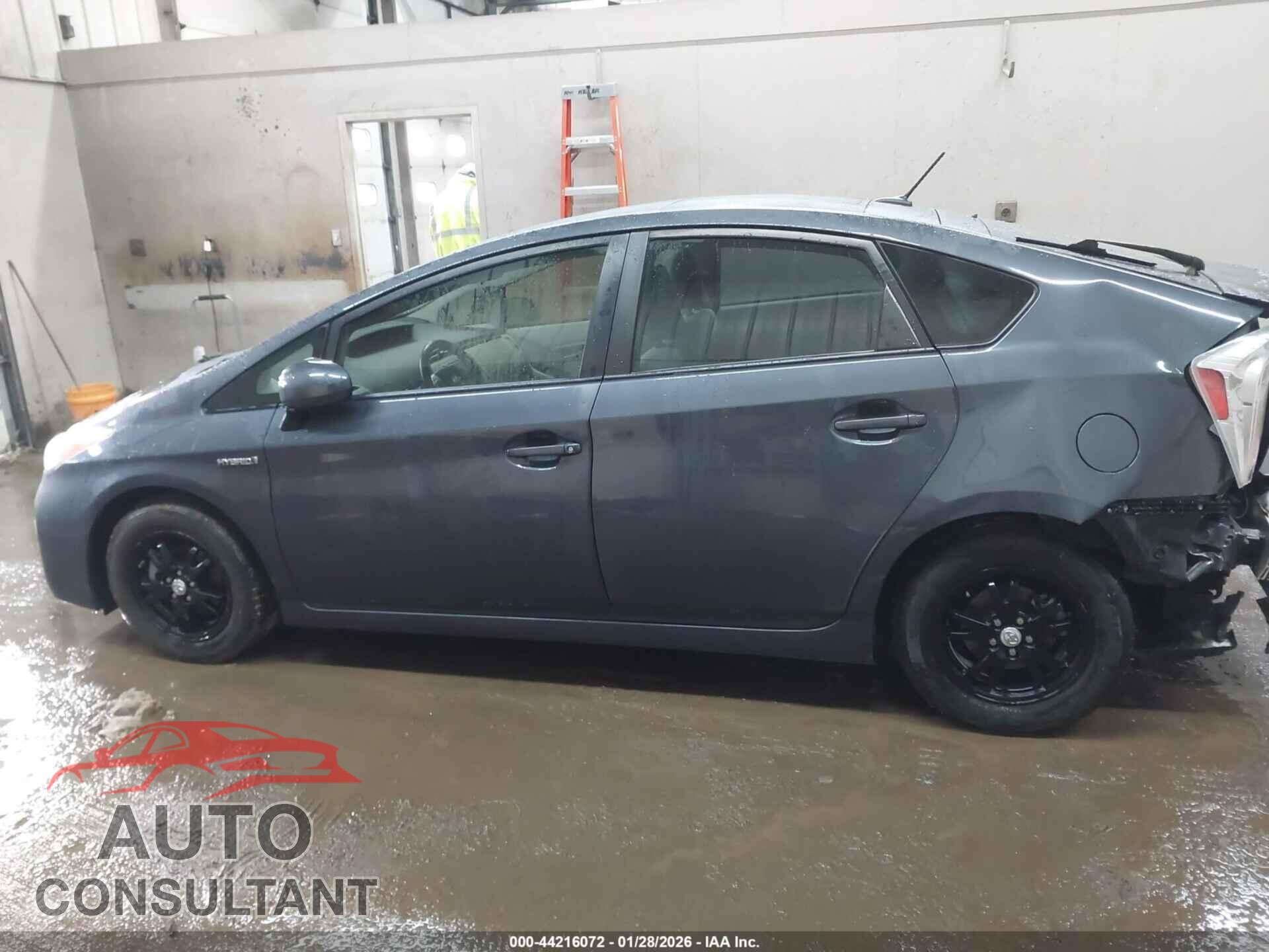 TOYOTA PRIUS 2012 - JTDKN3DU3C5404684