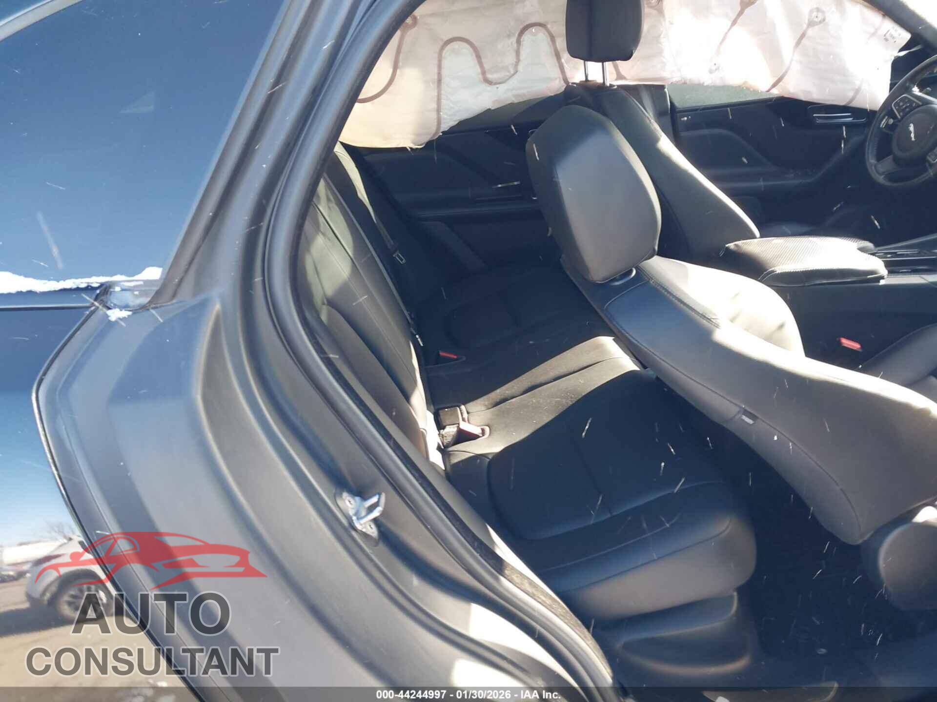 JAGUAR F-PACE 2019 - SADCJ2FX7KA356313